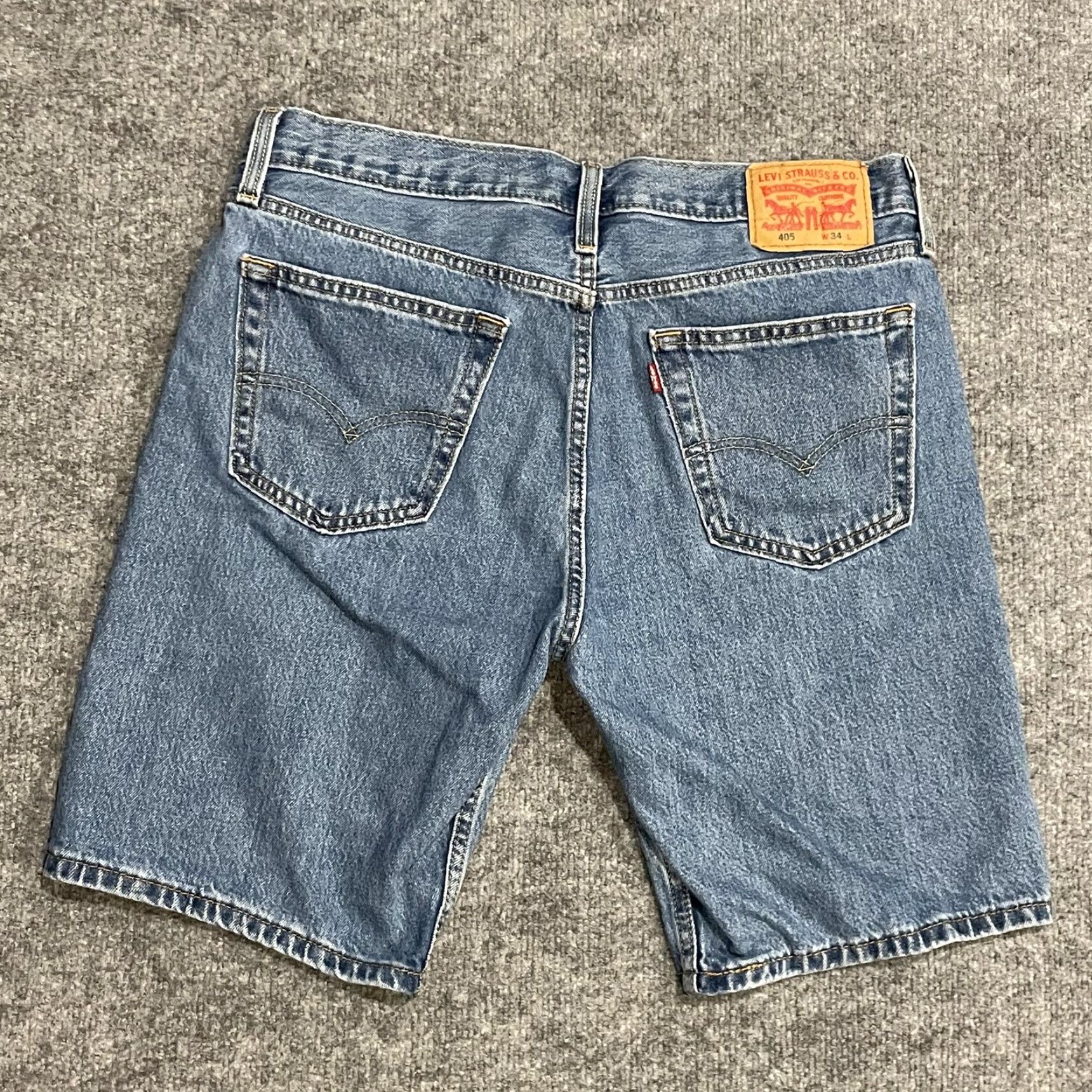 Levi's Levis 405 Denim Shorts Mens 34 Blue Classic Relaxed Fit Casual Bermuda Flat Front Pockets Denim WaterLess 10 in Inseam Size US 34 / EU 50 - 2 Thumbnail