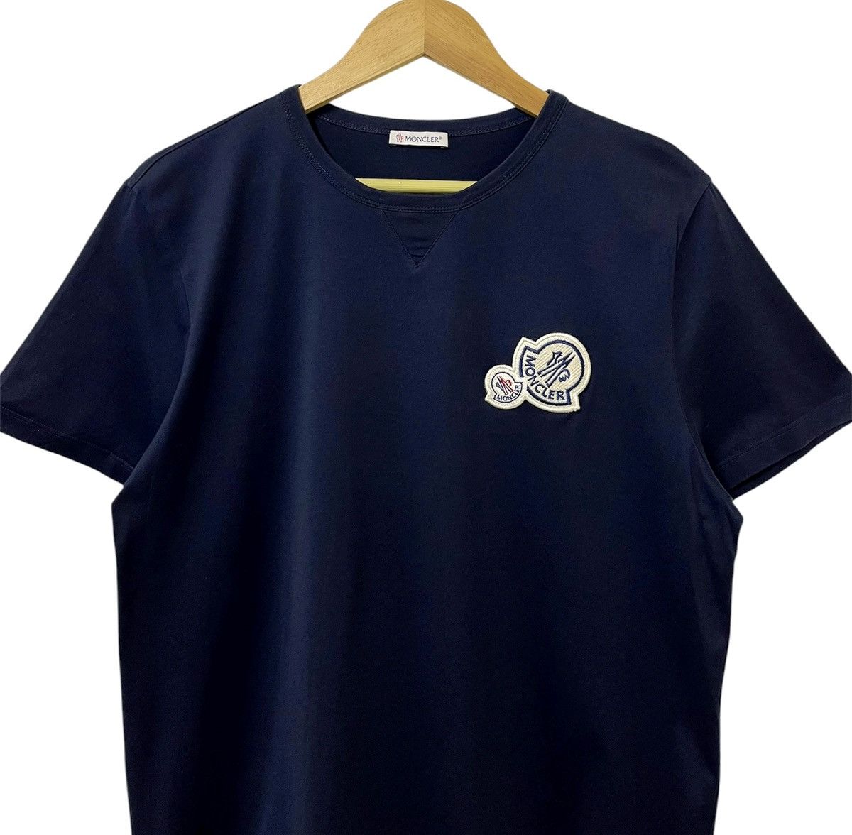 Moncler MONCLER MAGLIA DOUBLE LOGO GRAPHIC DARK BLUE TSHIRT Size XL / US 12-14 / IT 48-50 - 3 Thumbnail