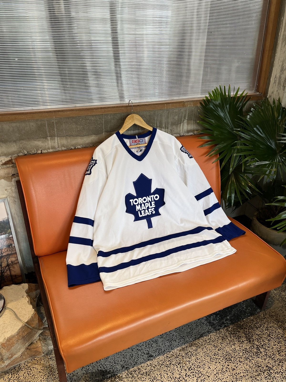 Ccm Vintage CCM Maska Toronto Maple Leafs White Hockey Jersey Size US M / EU 48-50 / 2 - 1 Thumbnail