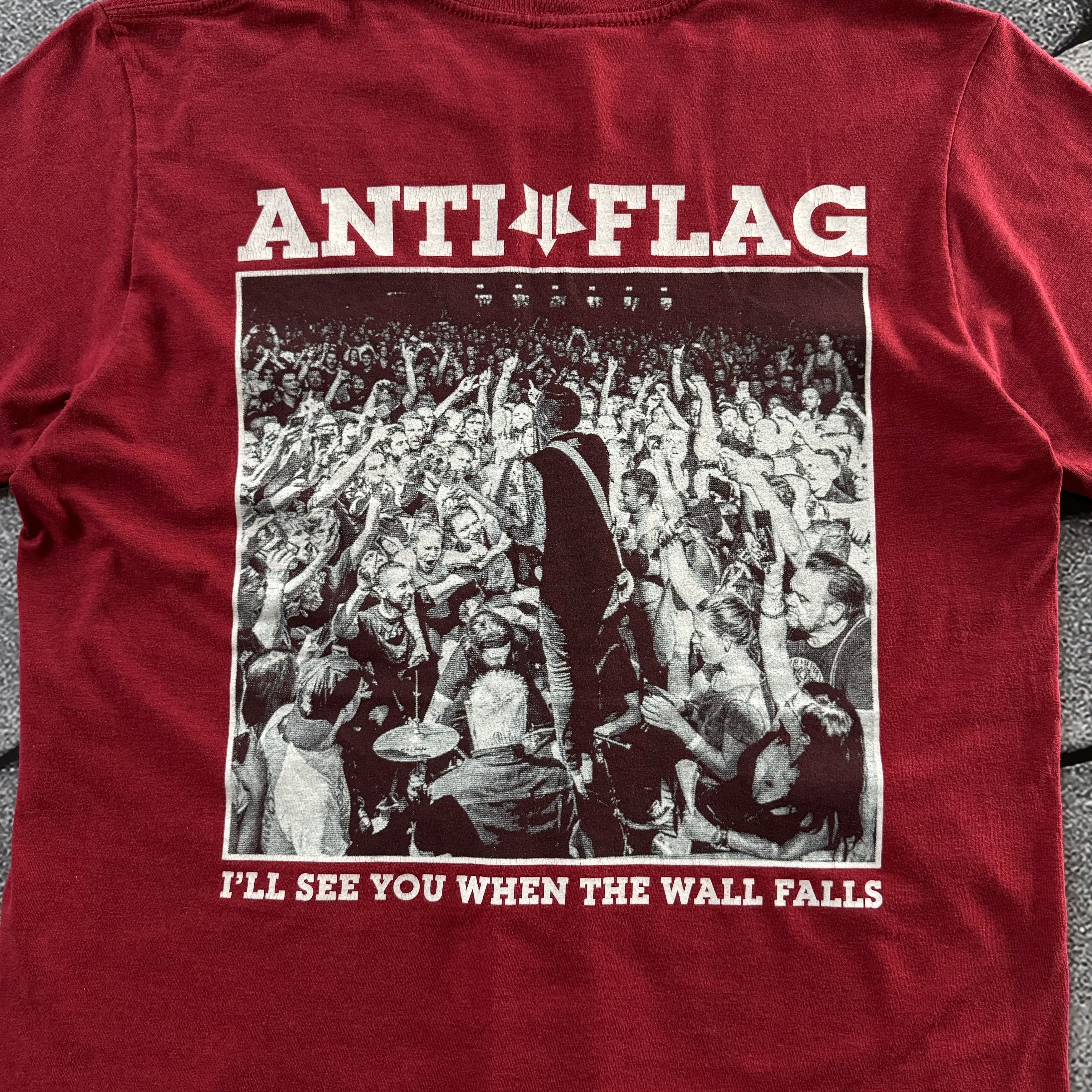 Other CRAZY ANTI FLAG VINTAGE PRINTED T SHIRT ANTI RACIST Size US M / EU 48-50 / 2 - 6 Thumbnail