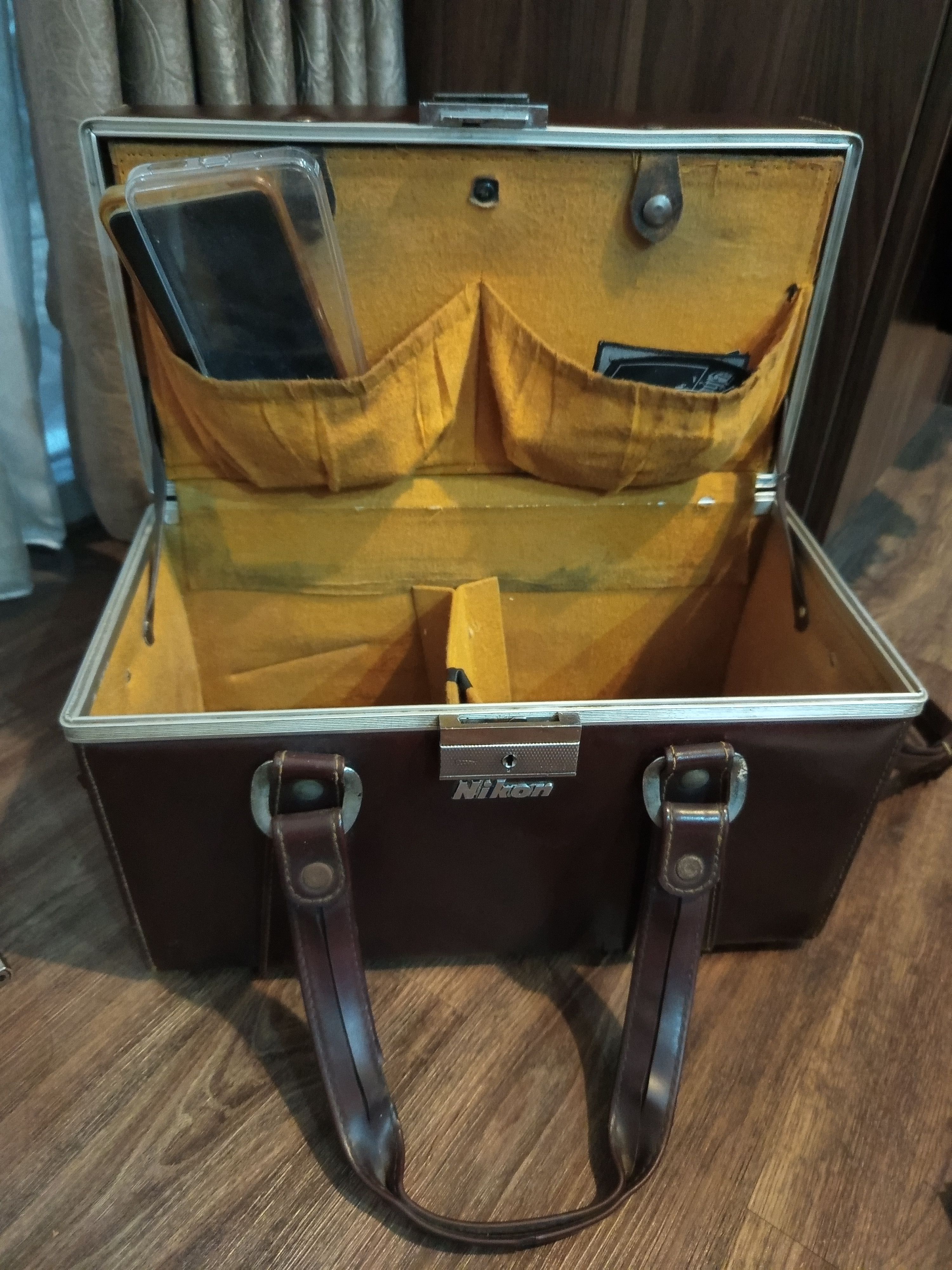 Nikon 1960s Nikon Leather Camera Case Size ONE SIZE - 15 Thumbnail