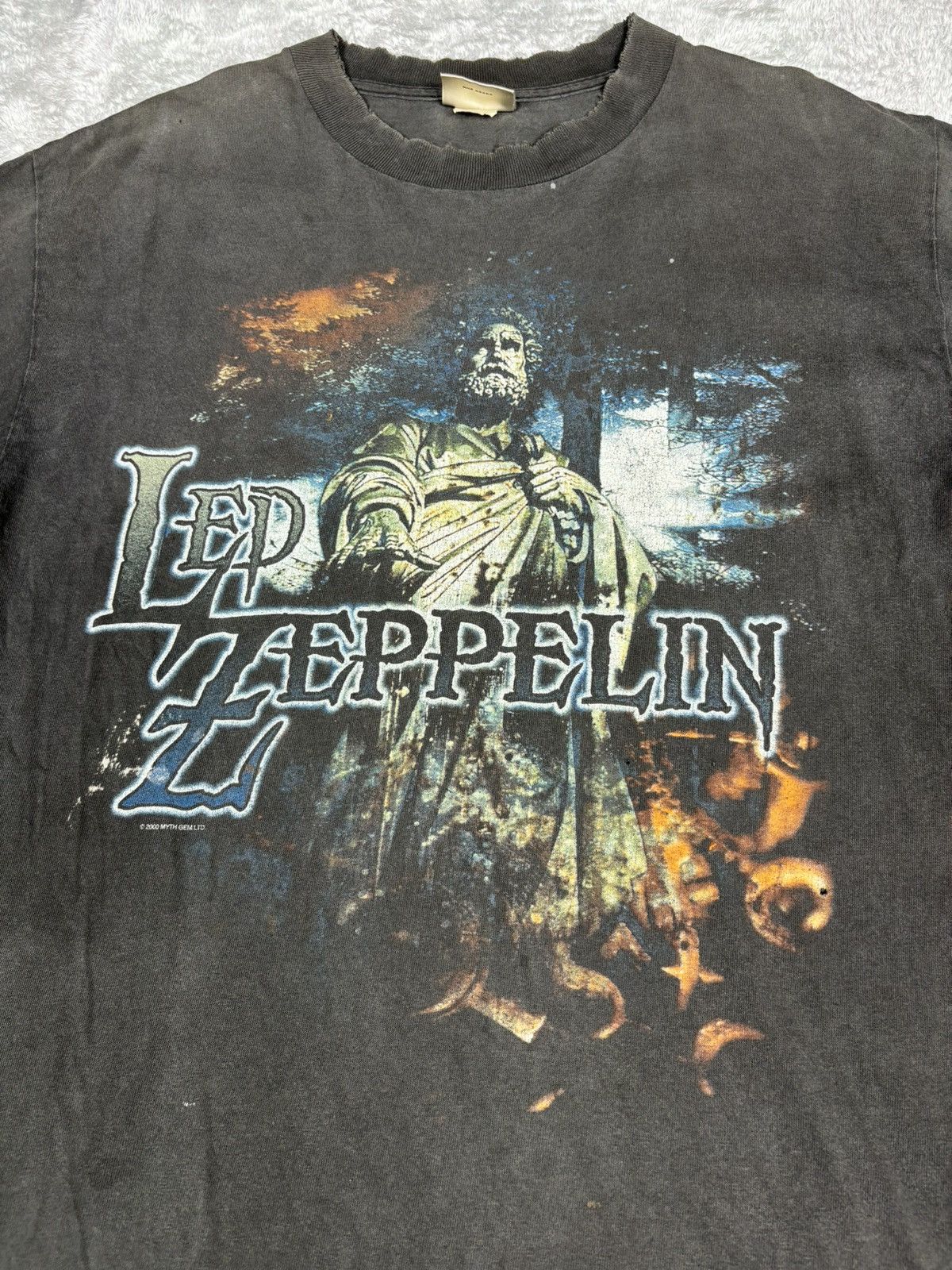 Vintage 00’s Led Zeppelin Distressed Shirt