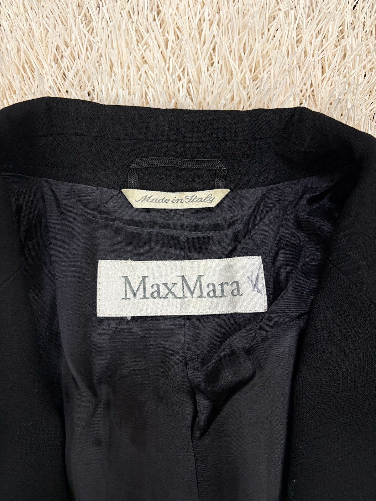 Max Mara Max Mara Wool Blazer Black Single Button Jacket size 40 S Size S / US 4 / IT 40 - 4 Thumbnail