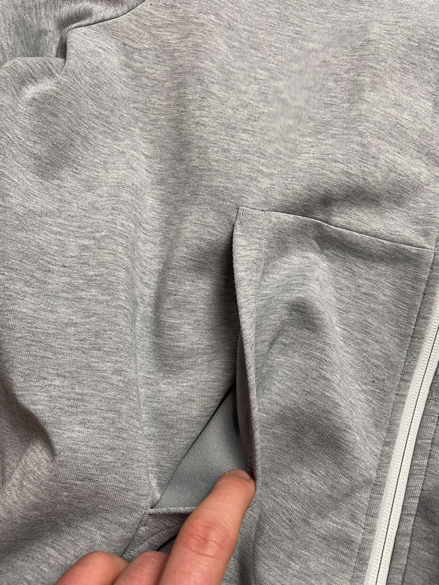 Lacoste × Vintage Lacoste Tracksuit zip-up sweatshirt White logo swoosh y2k Size US XL / EU 56 / 4 - 4 Thumbnail