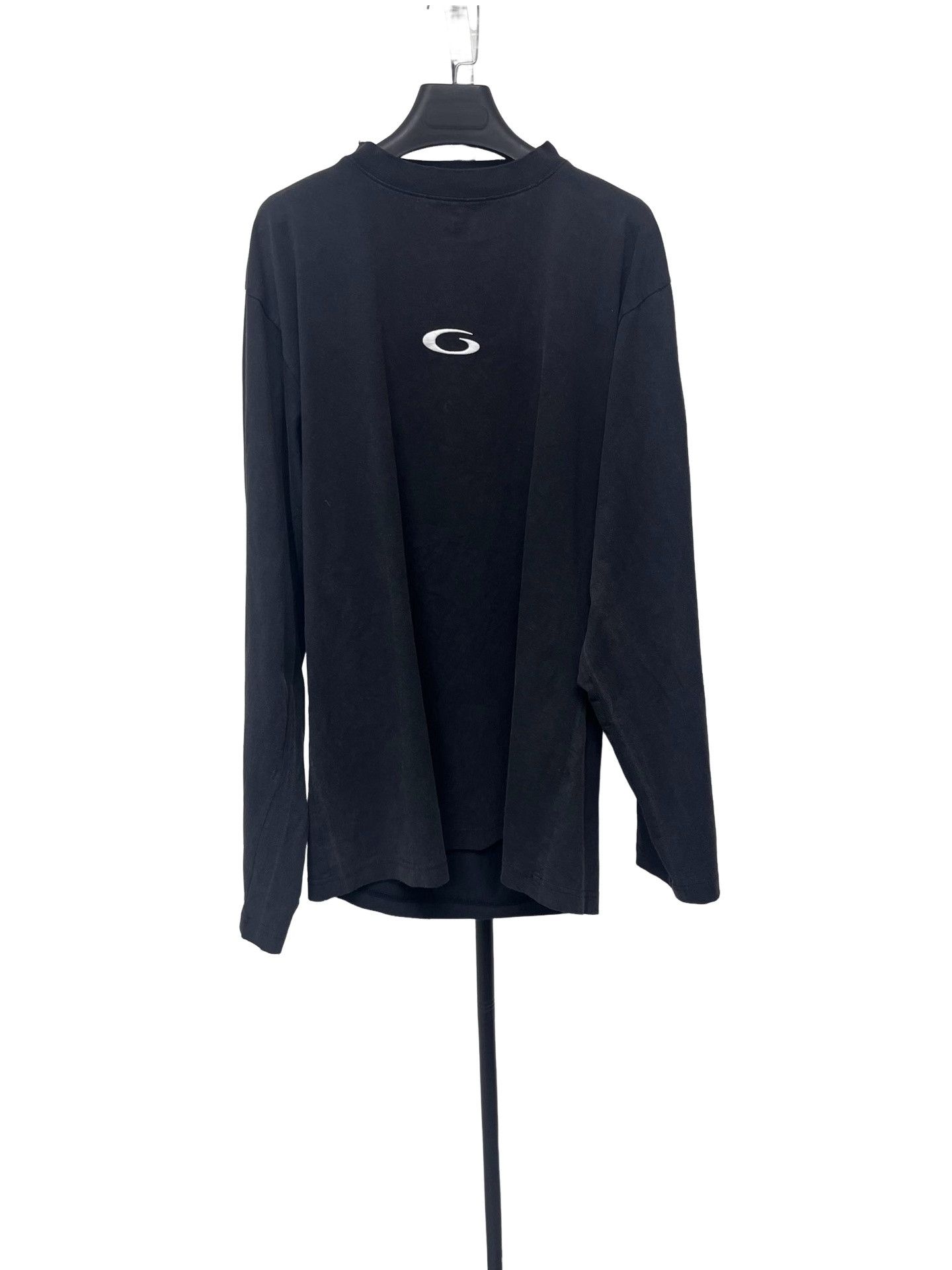 Balenciaga Balenciaga Asymmetric Hem Long Sleeve T-Shirt Size S Size US S / EU 44-46 / 1 - 1 Thumbnail