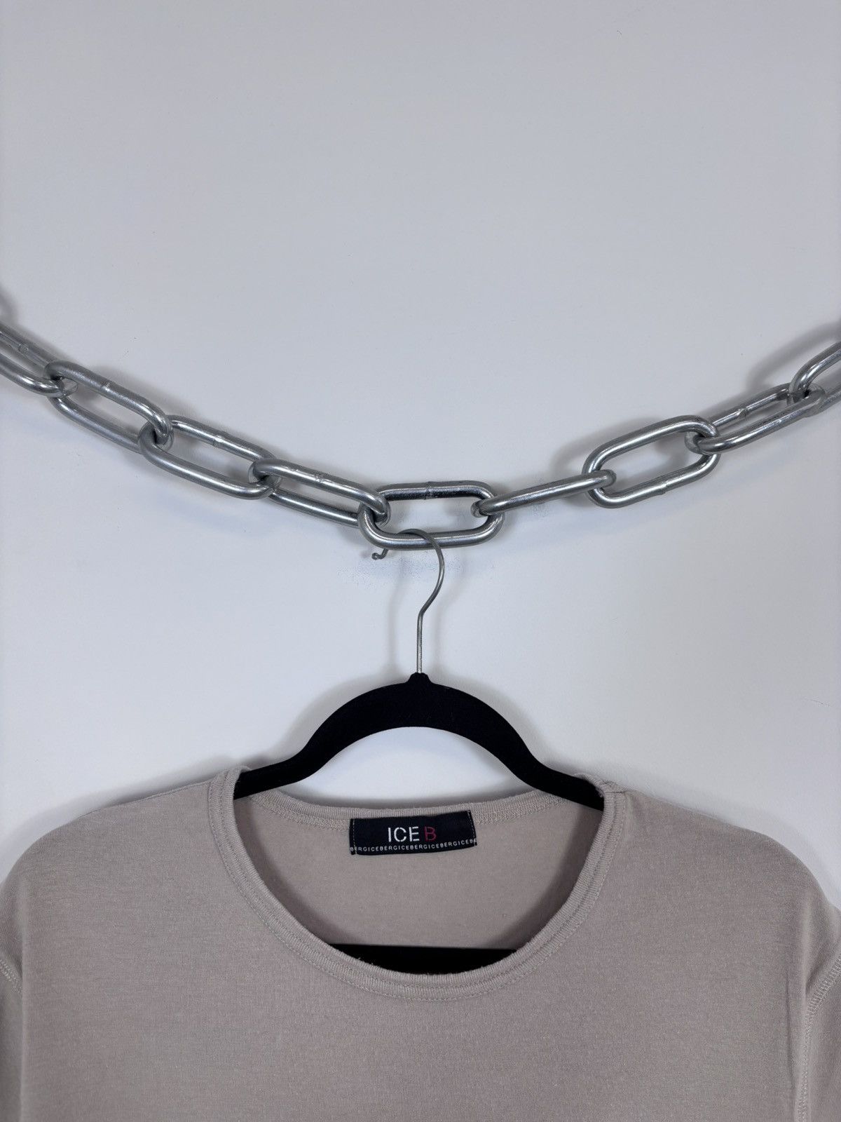 Iceberg Ice Iceberg Vintage Women’s #27 Logo Beige T-Shirt Tee Size XL / US 12-14 / IT 48-50 - 4 Thumbnail