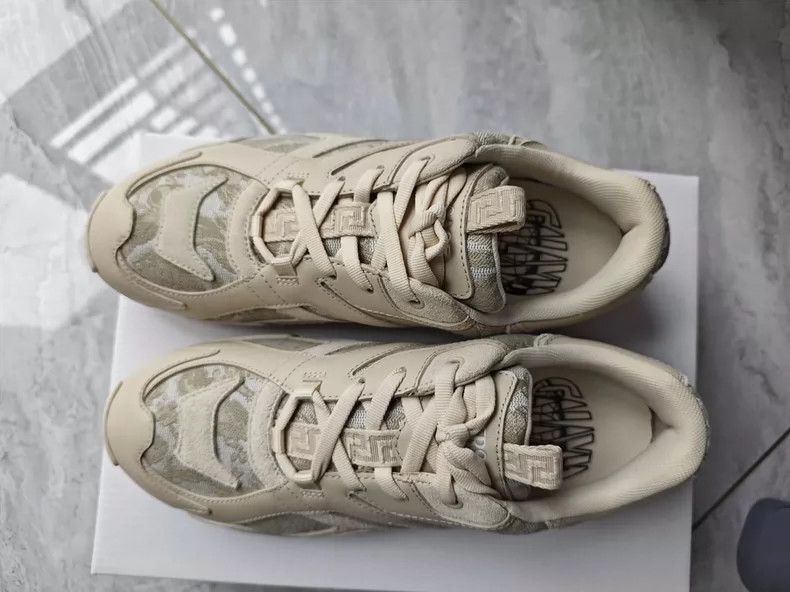 Versace Versace Men's sneakers Size US 8 / EU 41 - 8 Thumbnail