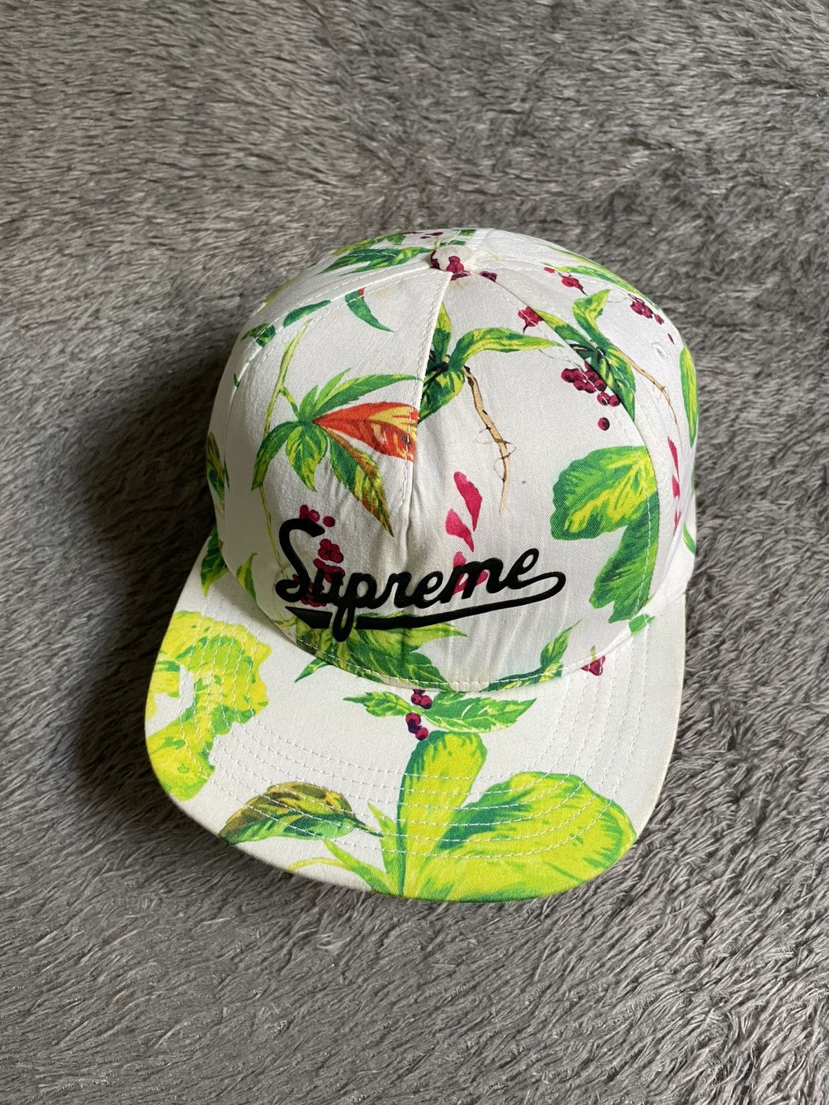 Supreme Supreme floral script 5 fanel SnapBack hat/cap Size ONE SIZE - 2 Thumbnail