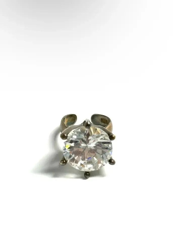 Undercover Undercover but beautiful huge “diamond ” ring Size ONE SIZE - 5 Thumbnail
