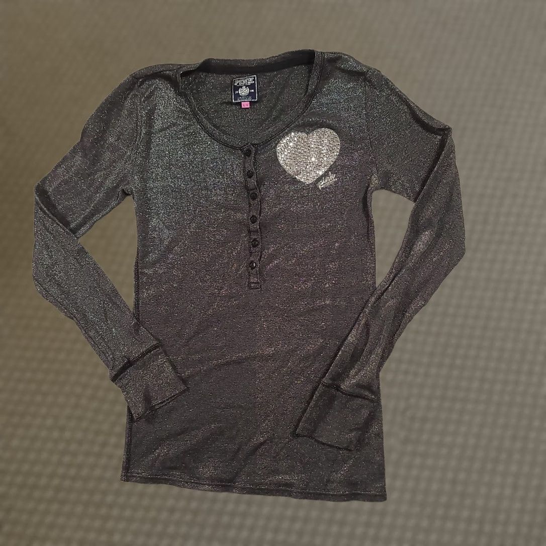 Victoria's Secret VINTAGE Victoria's Secret Pink Henley Womens L Black Heart Rhinestone Shirt Y2K Size L / US 10 / IT 46 - 1 Thumbnail