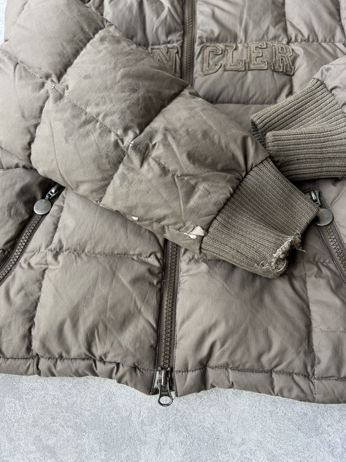 Moncler Moncler Kids Down Puffer Jacket Embroidered Patches Size US XXS / EU 40 - 14 Thumbnail