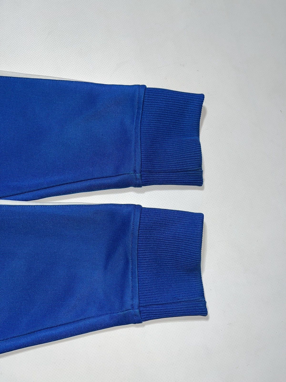 Fred Perry Vintage Fred Perry Blue Zipper/ Tracksuit Top Size L Size US L / EU 52-54 / 3 - 11 Thumbnail