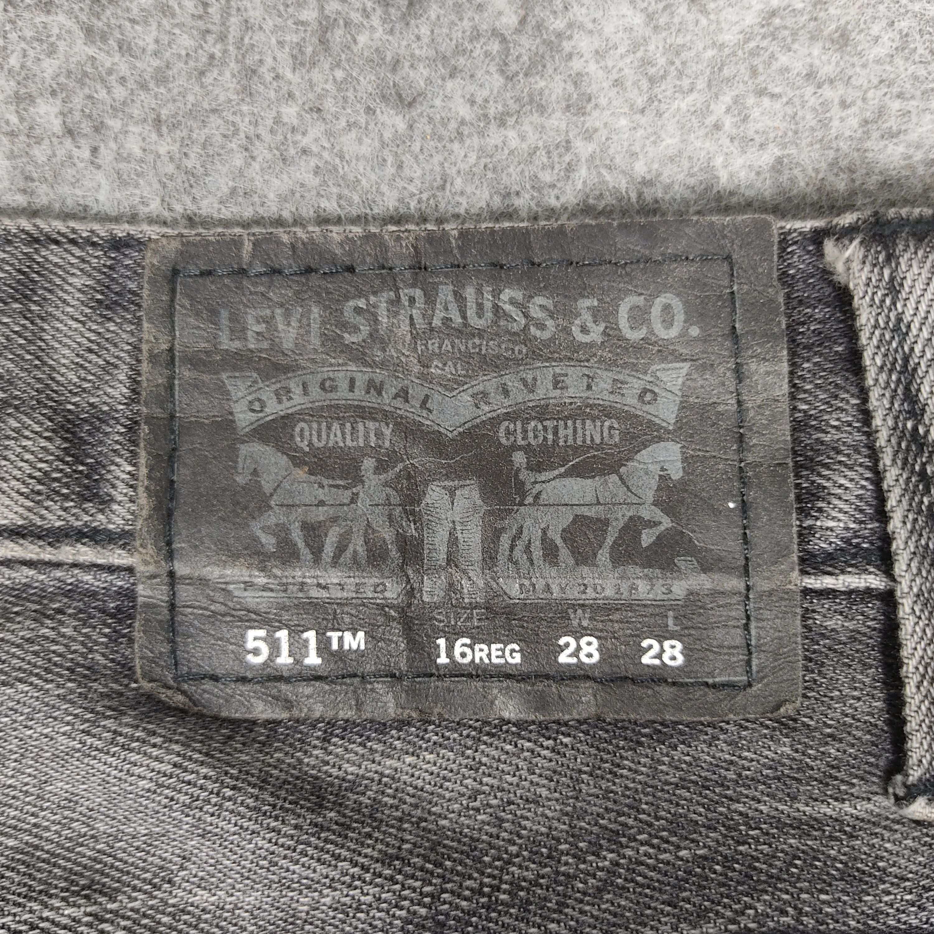 Levi's × Vintage Vintage Levis 511 Faded Black Jeans Slim L466 Size US 31 - 8 Thumbnail