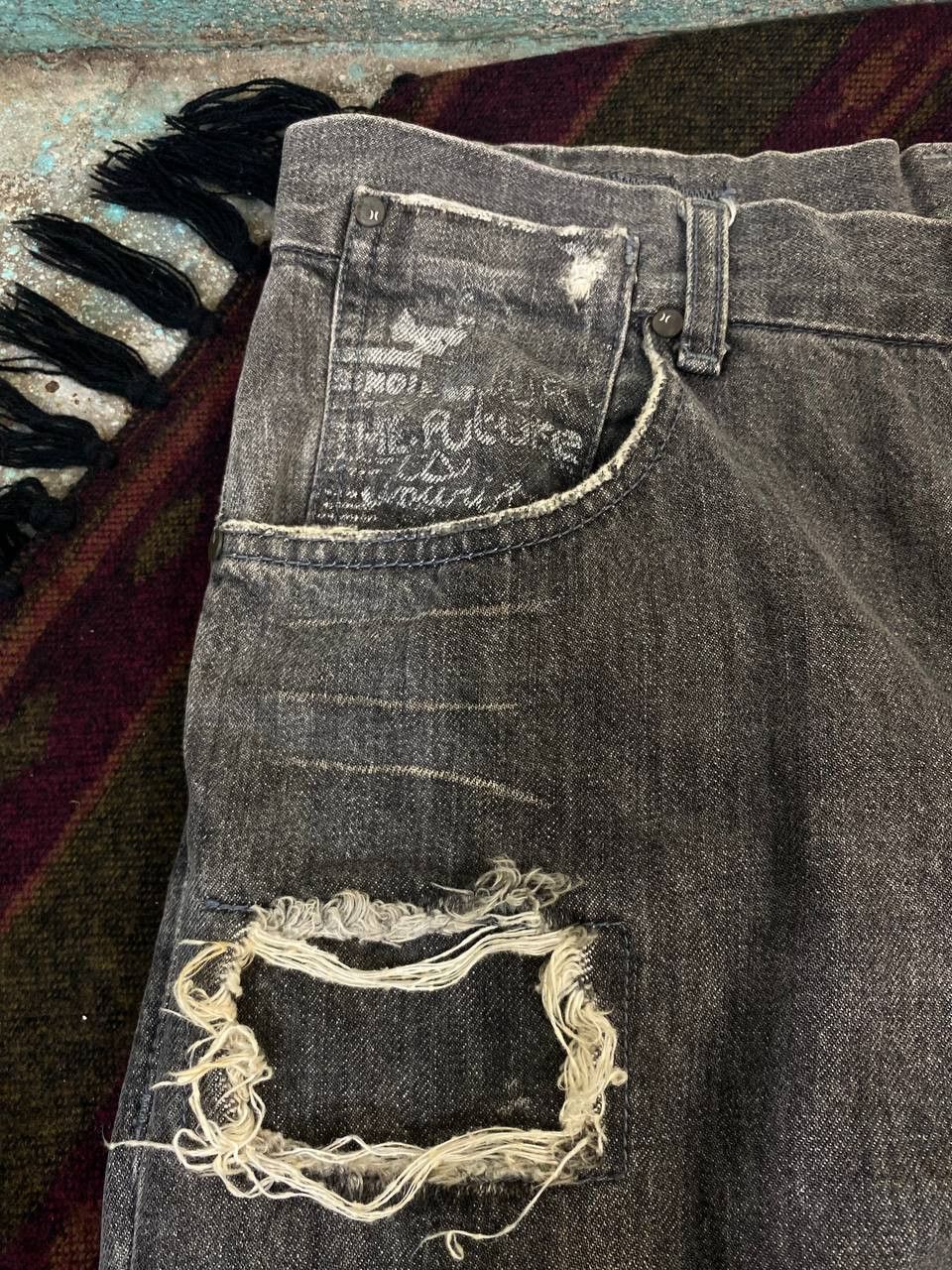 Hurley hurley paint splatter denim distressed design Size US 33 - 10 Thumbnail