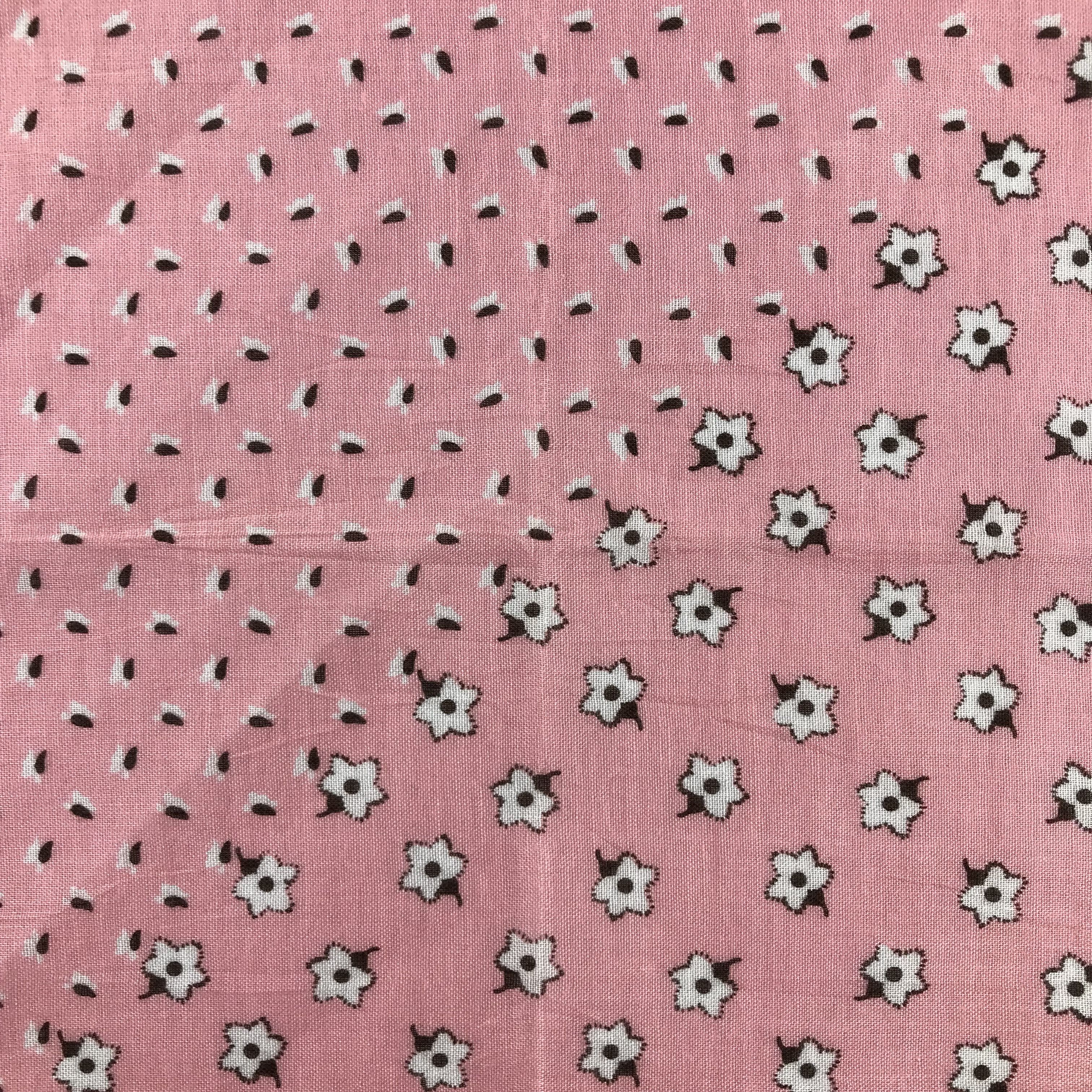 Pierre Balmain Pierre Balmain Handkerchief / Bandana / Neckerchief C579 Size ONE SIZE - 5 Thumbnail