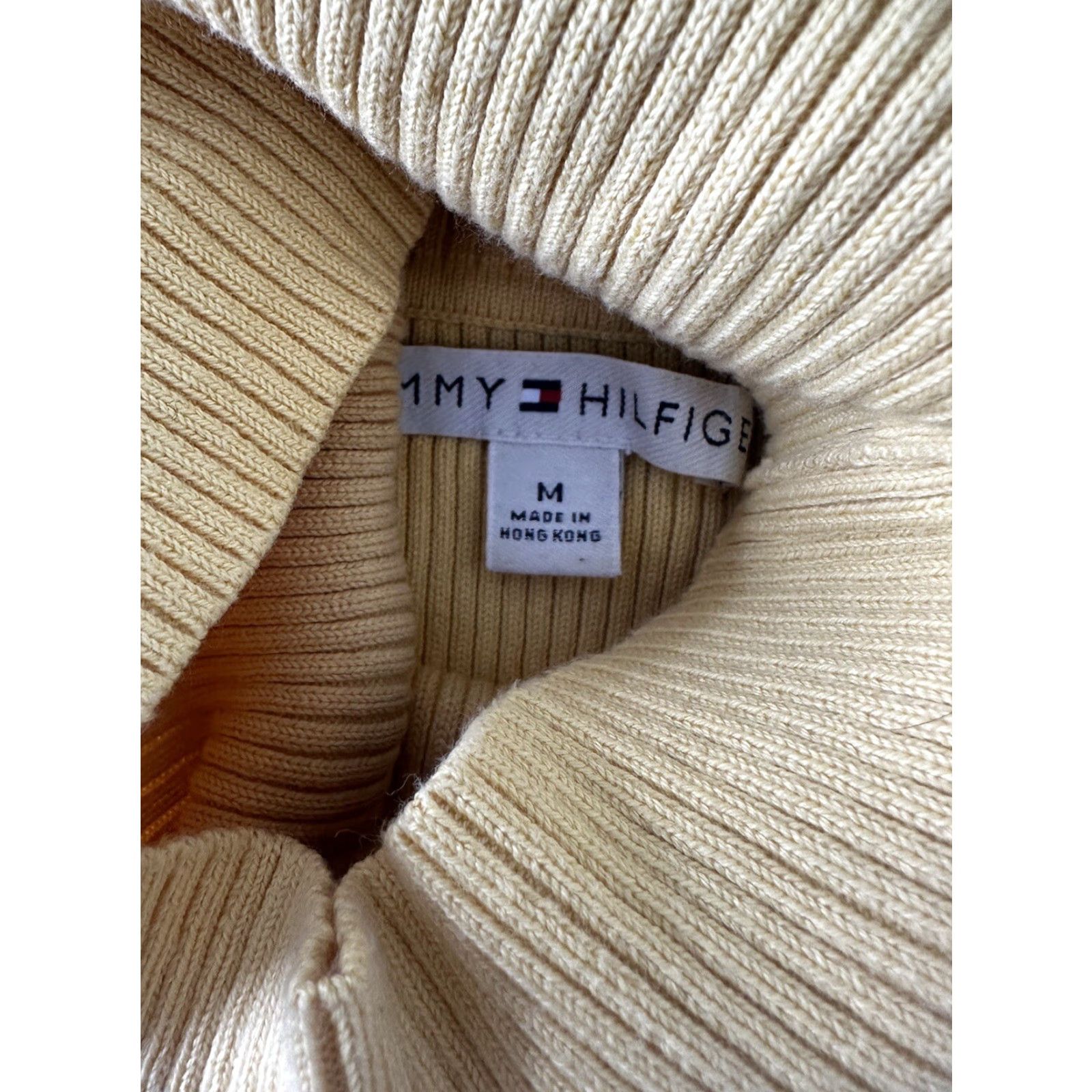 Tommy Hilfiger VINTAGE Tommy Hilfiger Sweater Shirt Women's M Yellow Turtle Neck Cable-Knit 90s USA Logo Size M / US 6-8 / IT 42-44 - 3 Thumbnail