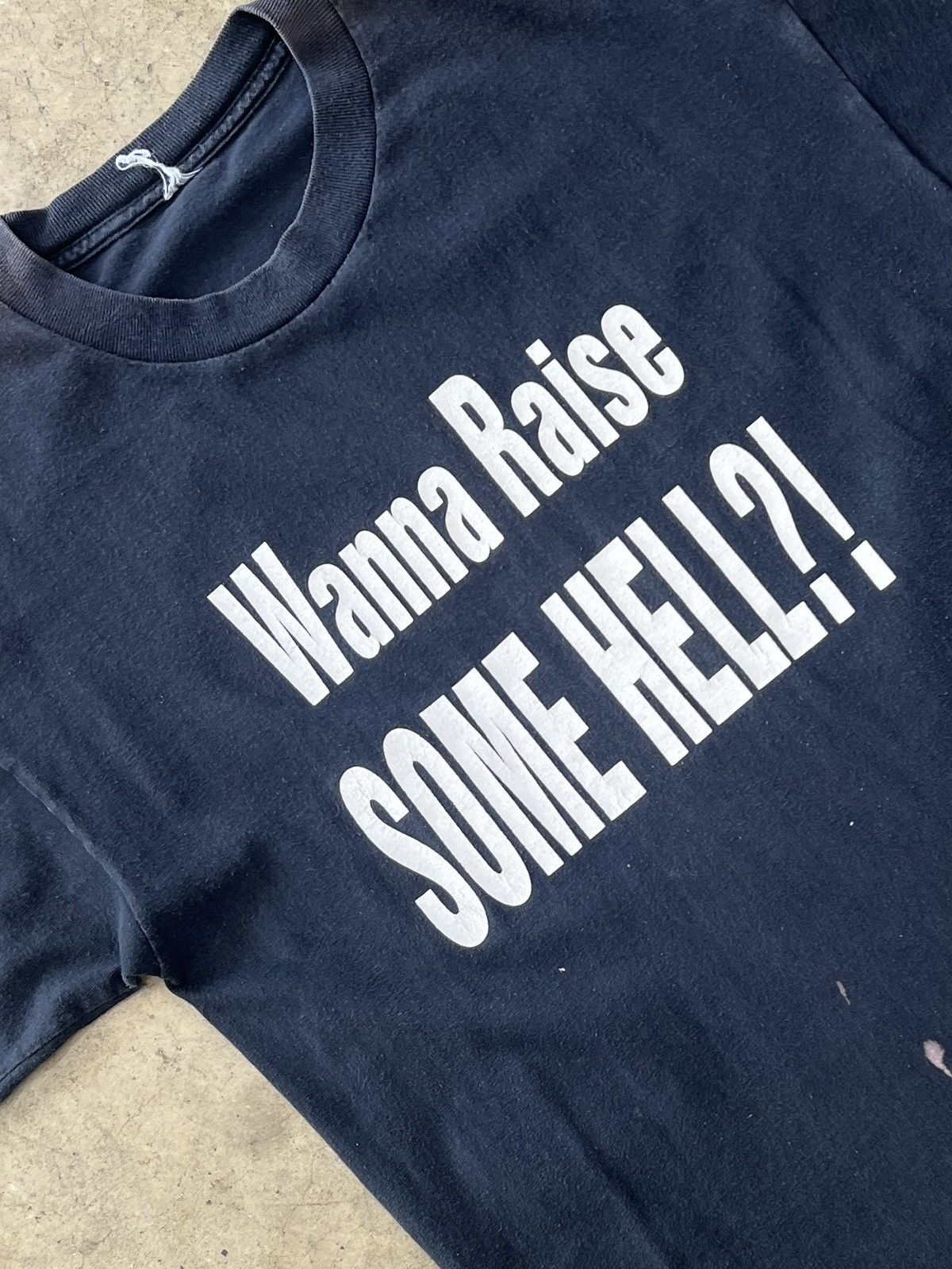 WWE Vintage 1998 Stone Cold Raise Hell Wrestling WWE Tee Large Size US L / EU 52-54 / 3 - 4 Thumbnail