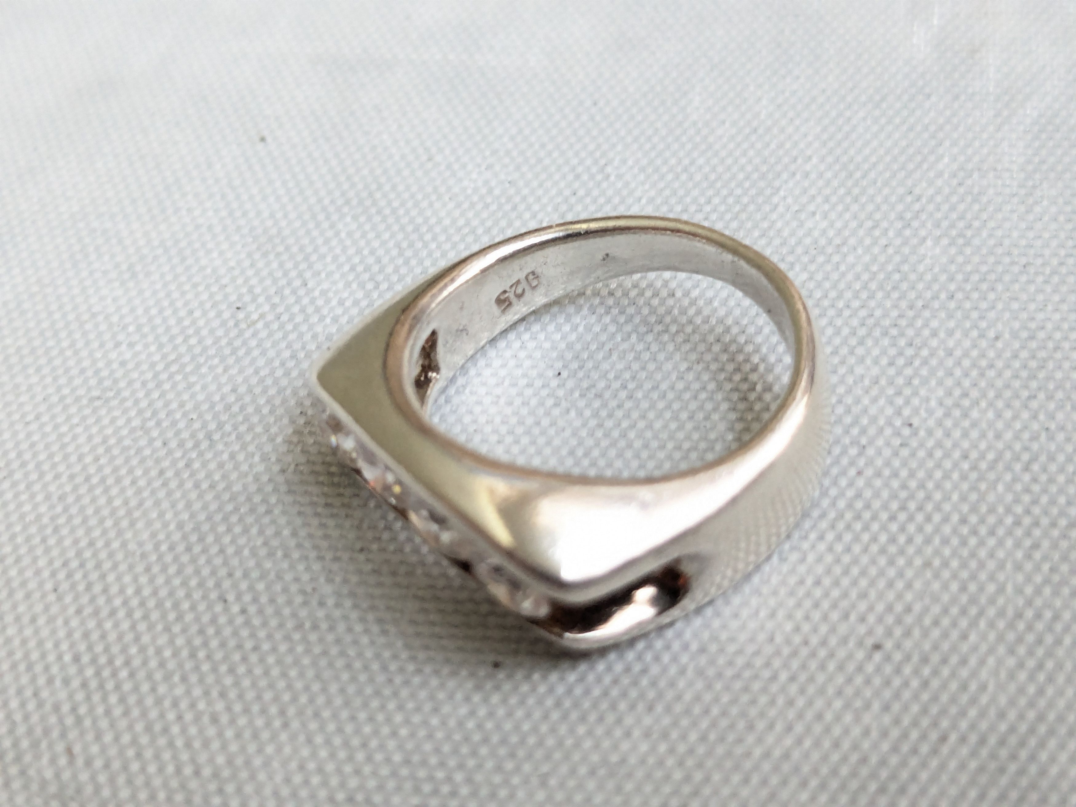 Jewelry Sterling Silver Ring CZ Channel Size 5 Clear Size ONE SIZE - 8 Thumbnail