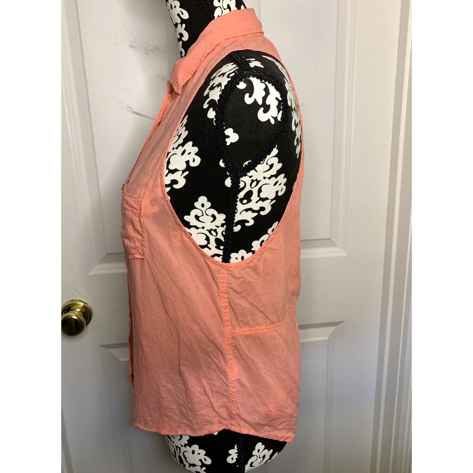 American Eagle Outfitters American Eagle Women’s Tank Top Button Up XS S Sheer Sleeveless Peach/Pink Collared Casual Womens Size S / US 4 / IT 40 - 4 Thumbnail