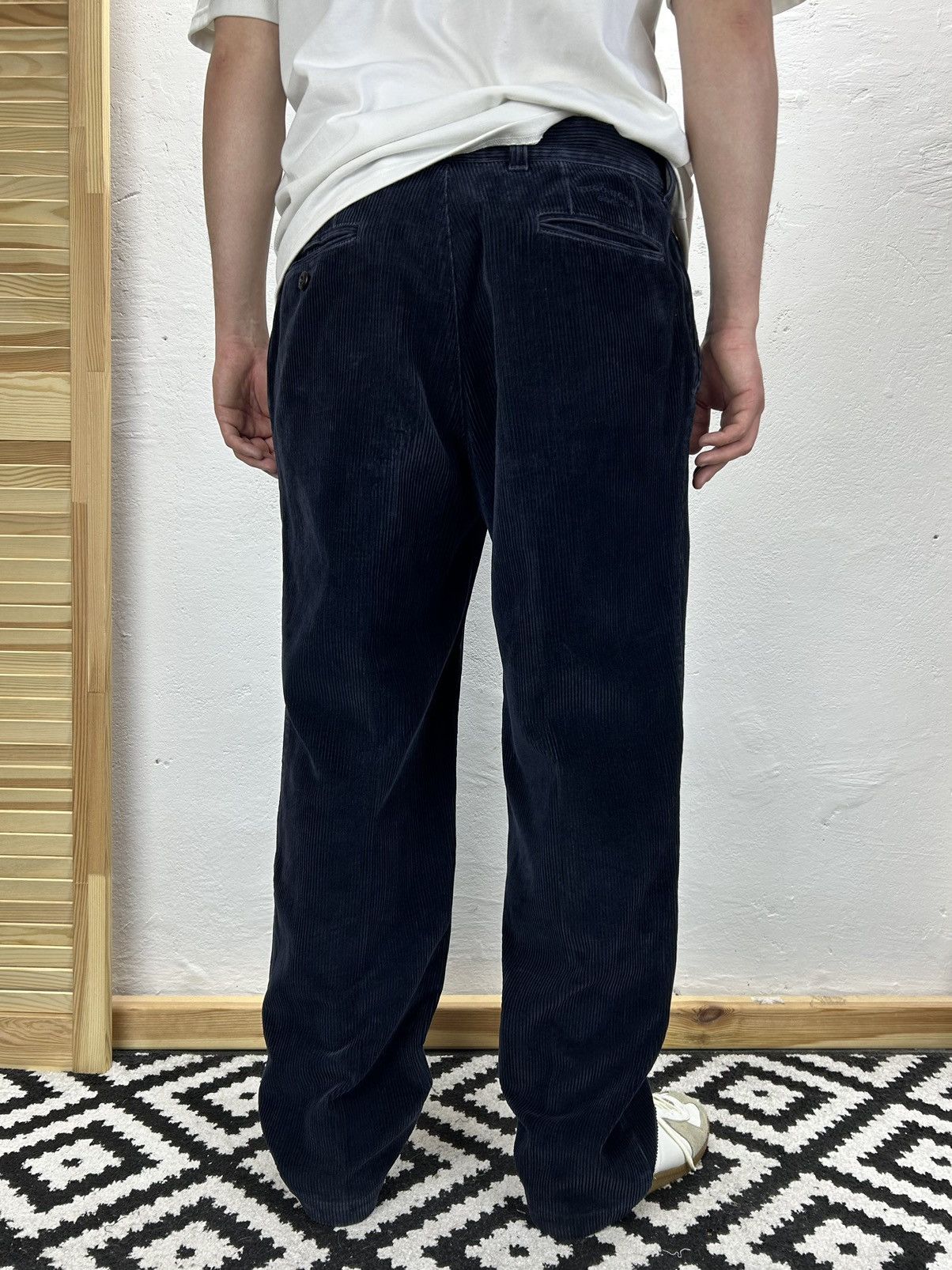 Hugo Boss × Vintage Hugo Boss Vintage Navy Velvet Baggy Pant Size 34 Size US 34 / EU 50 - 1 Thumbnail