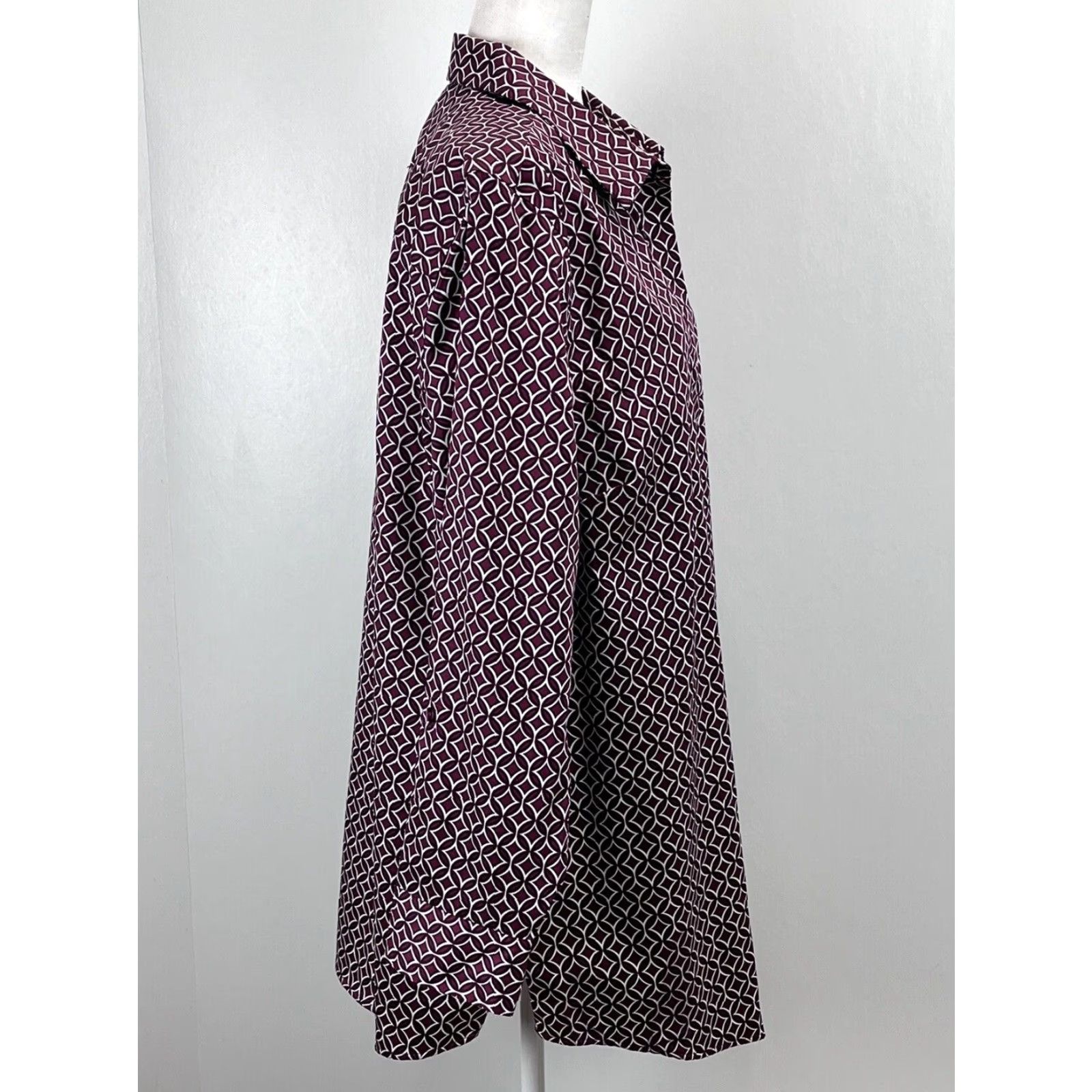 Vintage Chicos Button Up Tunic Shirt Womens XL Red Geometric Long Sleeve Cotton Non Iron Size XL / US 12-14 / IT 48-50 - 4 Thumbnail