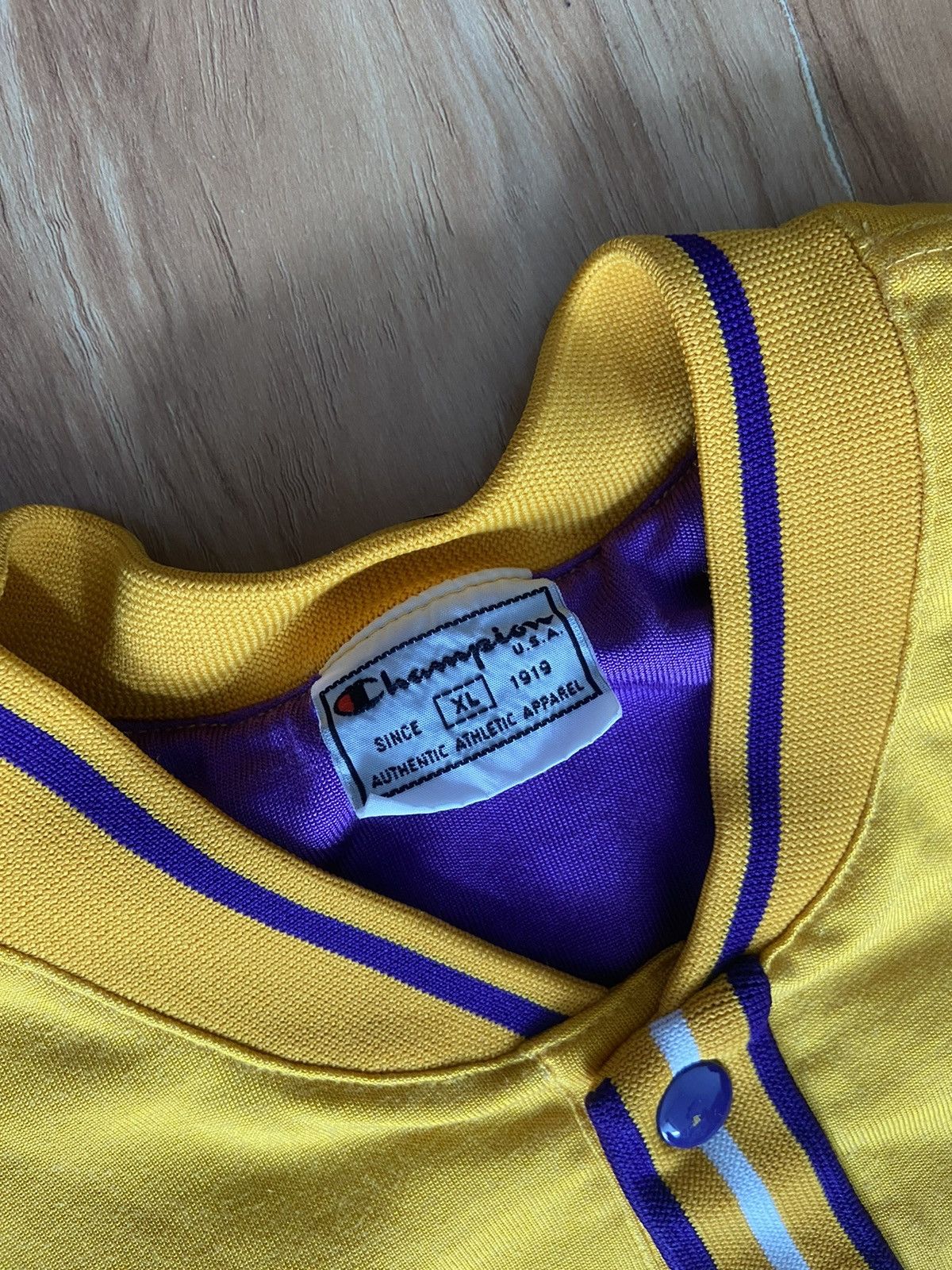 Champion Champion Los Angeles Lakers Yellow Basketball Jersey Shirt Size US XL / EU 56 / 4 - 8 Thumbnail