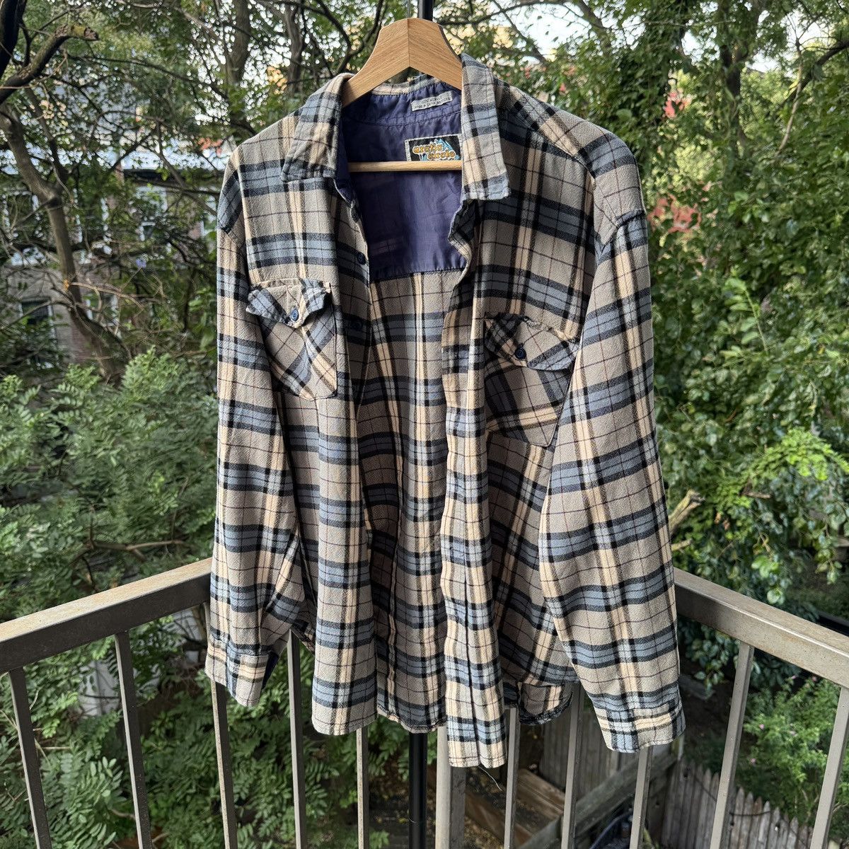 Vintage Thrashed Faded Distressed Plaid Flannel Shirt ERD Grunge Size US XL / EU 56 / 4 - 1 Thumbnail