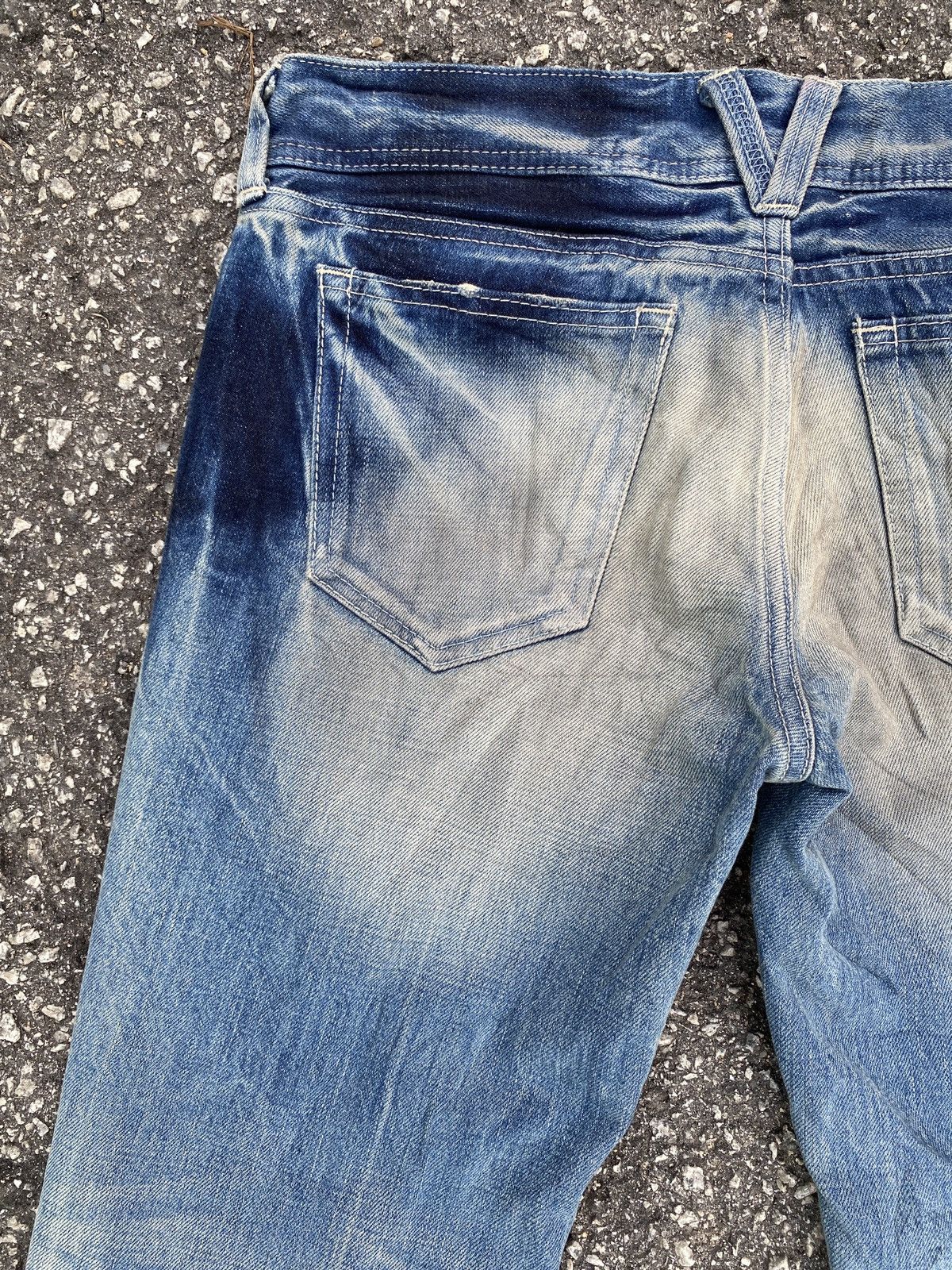 Japanese Brand × Tornado Mart × Vanquish Vanquish Japan Blue Washed Distressed Flare Denim Size US 32 / EU 48 - 14 Thumbnail