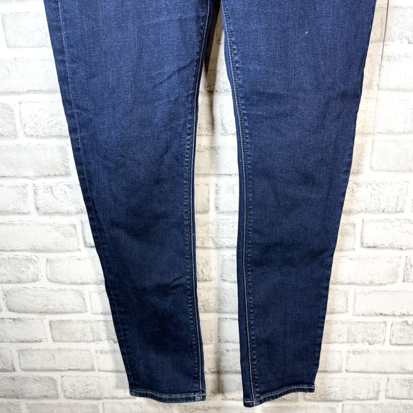 Lucky Brand Lucky Brand Jeans Women's Blue Cotton Ankle 14 Regular Inseam 32 Jeans Mens? Wait. No. End. Size 36" / US 14 / IT 50 - 3 Thumbnail