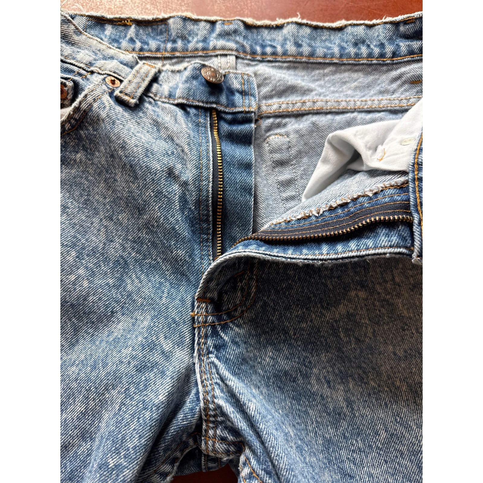 Levi's Vintage Levi’s Acid Wash 80's Blue Jeans 32x30 Made in USA Size US 32 / EU 48 - 7 Thumbnail