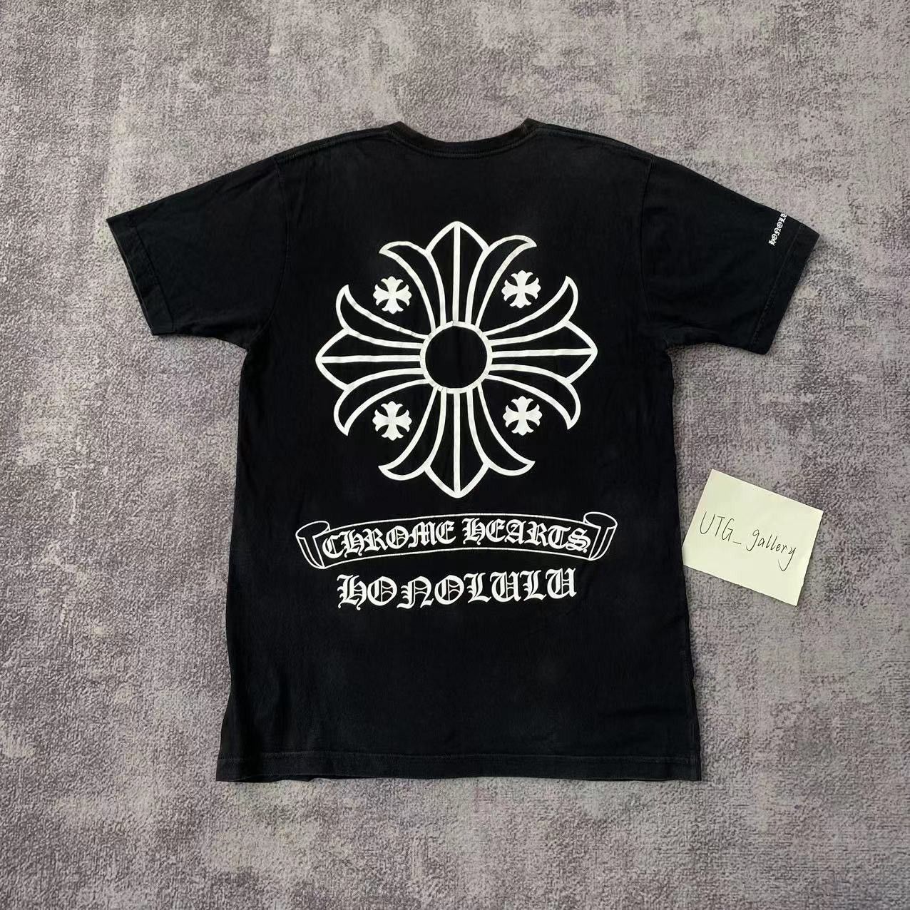 image of Chrome Hearts Honolulu Exclusive Cross Pocket T-Shirt in Black, Men's (Size Medium)