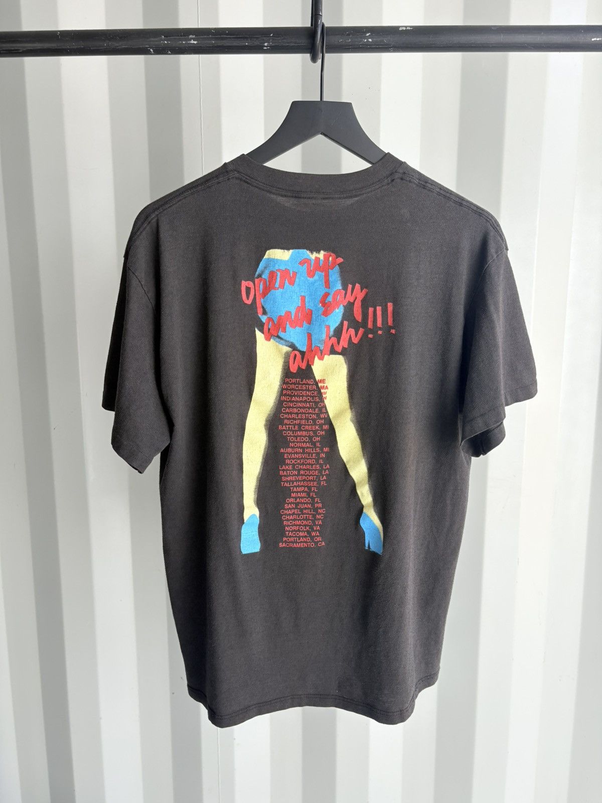 Band Tees Thrashed Poison Open Up Faded Distressed ERD GRUNGE Size US XL / EU 56 / 4 - 5 Thumbnail