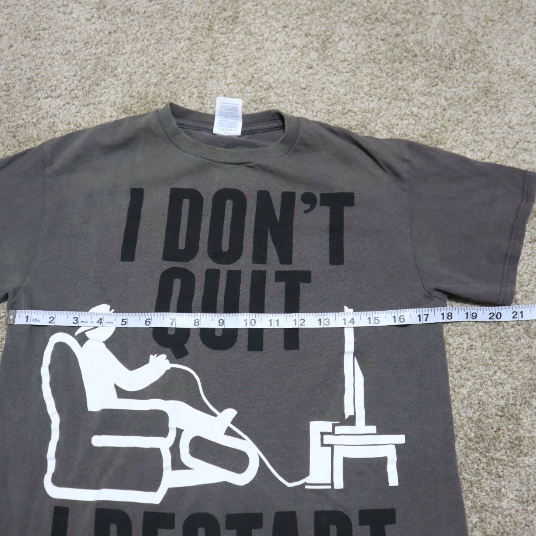 Delta I DON'T QUIT I RESTART Gray T-Shirt SS Gaming Crewneck Men's Size S Small Shirt Delta Gray Gaming Humor 90s Mens Size US S / EU 44-46 / 1 - 3 Thumbnail