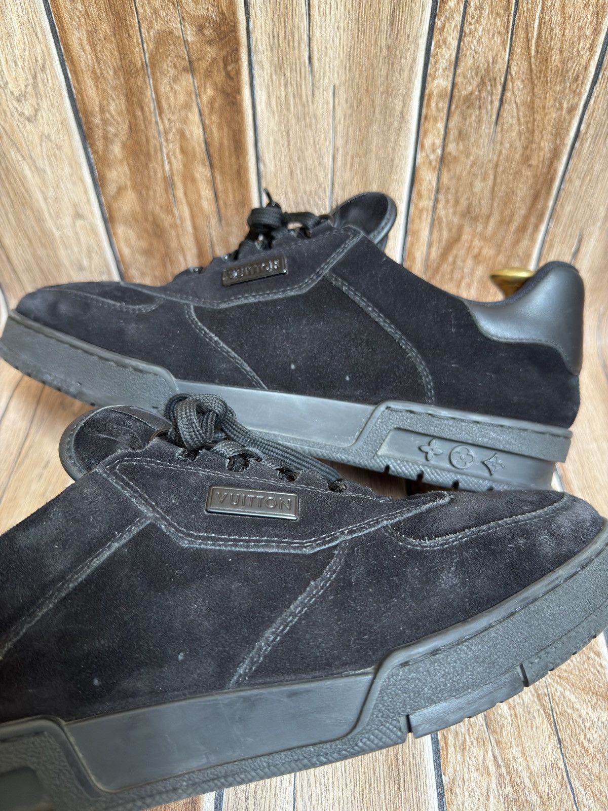 Louis Vuitton Suede lv trainers Size US 10 / EU 43 - 7 Thumbnail
