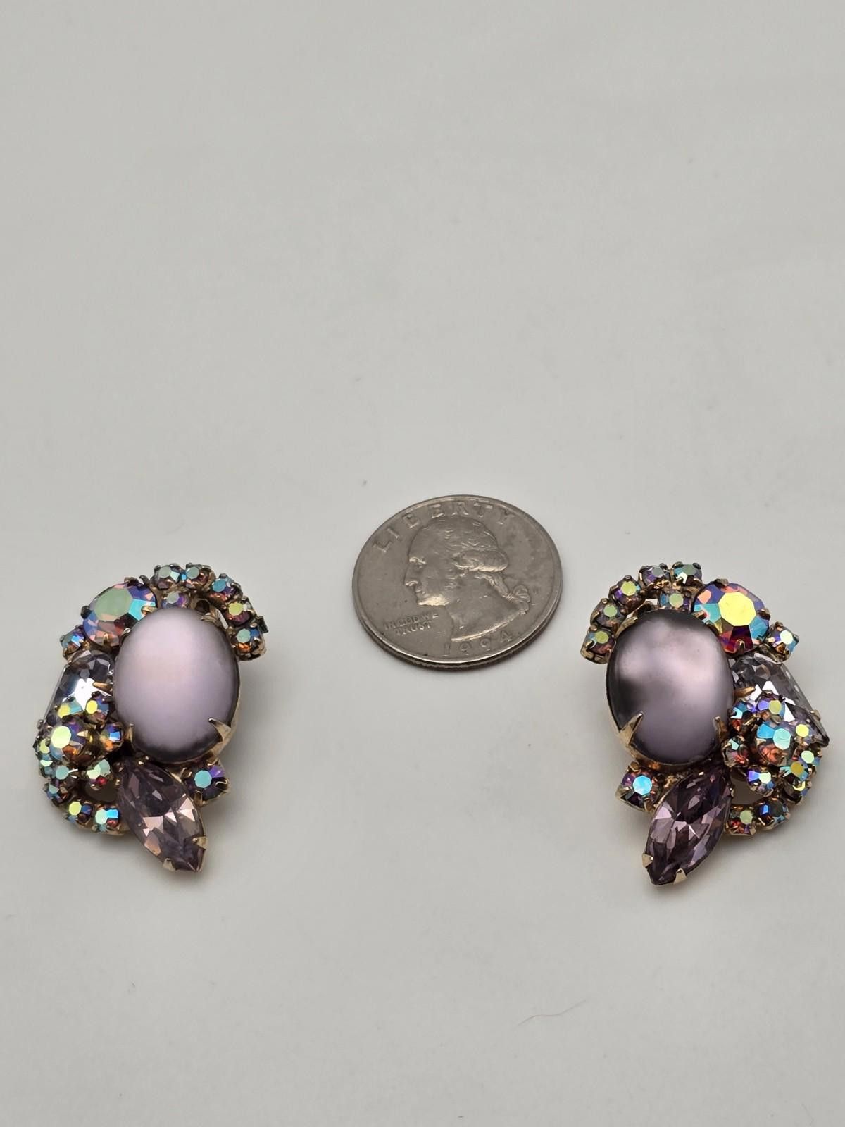 Other Vintage 1950s Unsigned Aurora Borealis Clip-On Earrings Size ONE SIZE - 6 Thumbnail