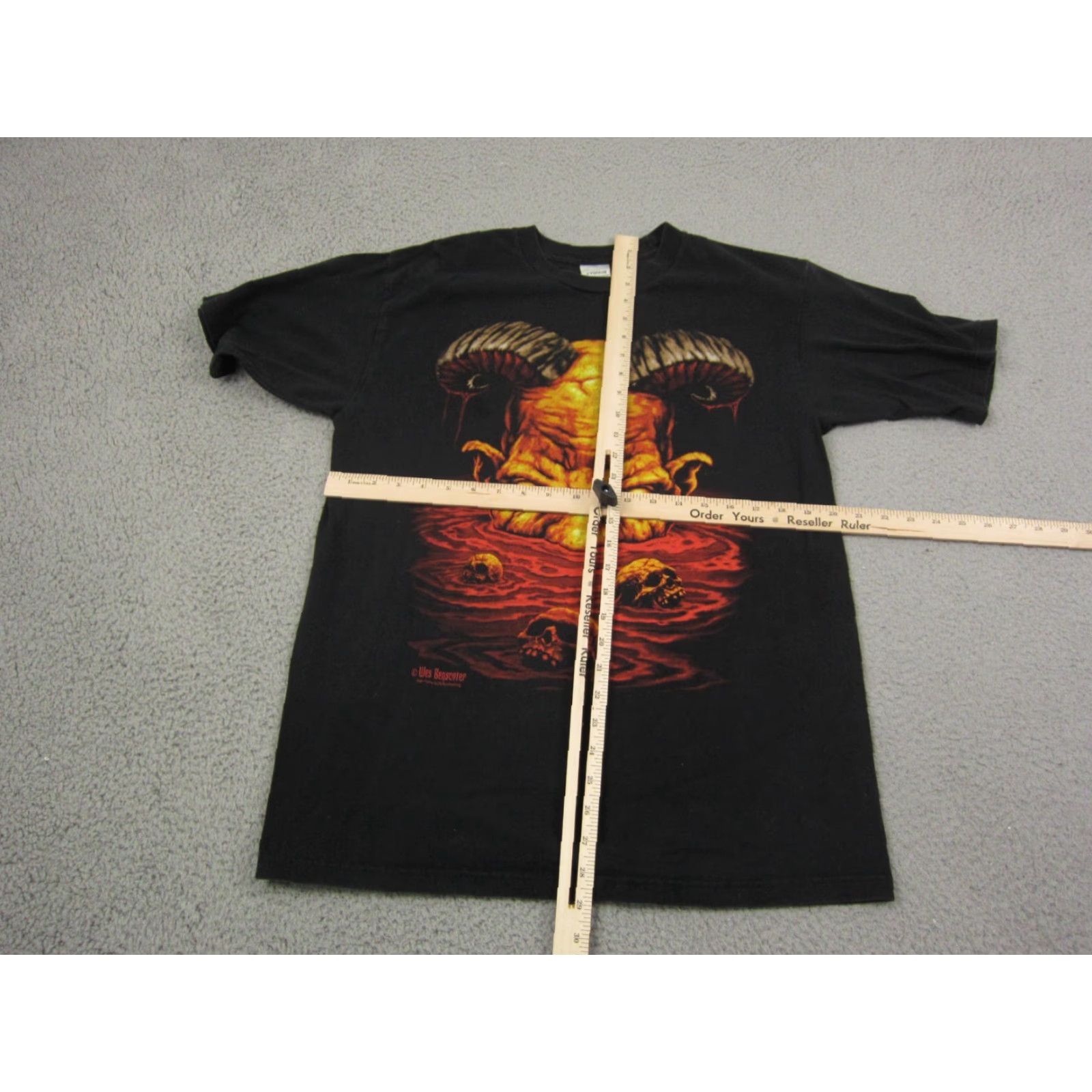 Vintage VINTAGE Cygnus Devil Skulls Shirt Adult L Black Crew Neck Short Sleeve T-Shirt Men Wes Benscoter 90s Skull Theme Size US L / EU 52-54 / 3 - 7 Thumbnail