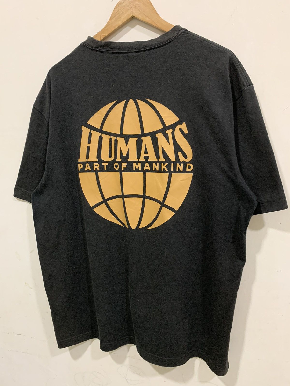 H&M H&M Human Part Of Mankind Big Back Hit Logo Oversized Size US XL / EU 56 / 4 - 7 Thumbnail