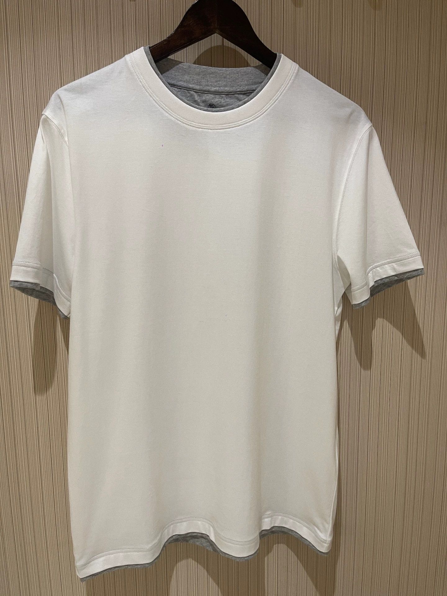 Brunello Cucinelli Brunello Cucinelli Men's Slim Fit T-Shirt - dmc Size US M / EU 48-50 / 2 - 1 Thumbnail
