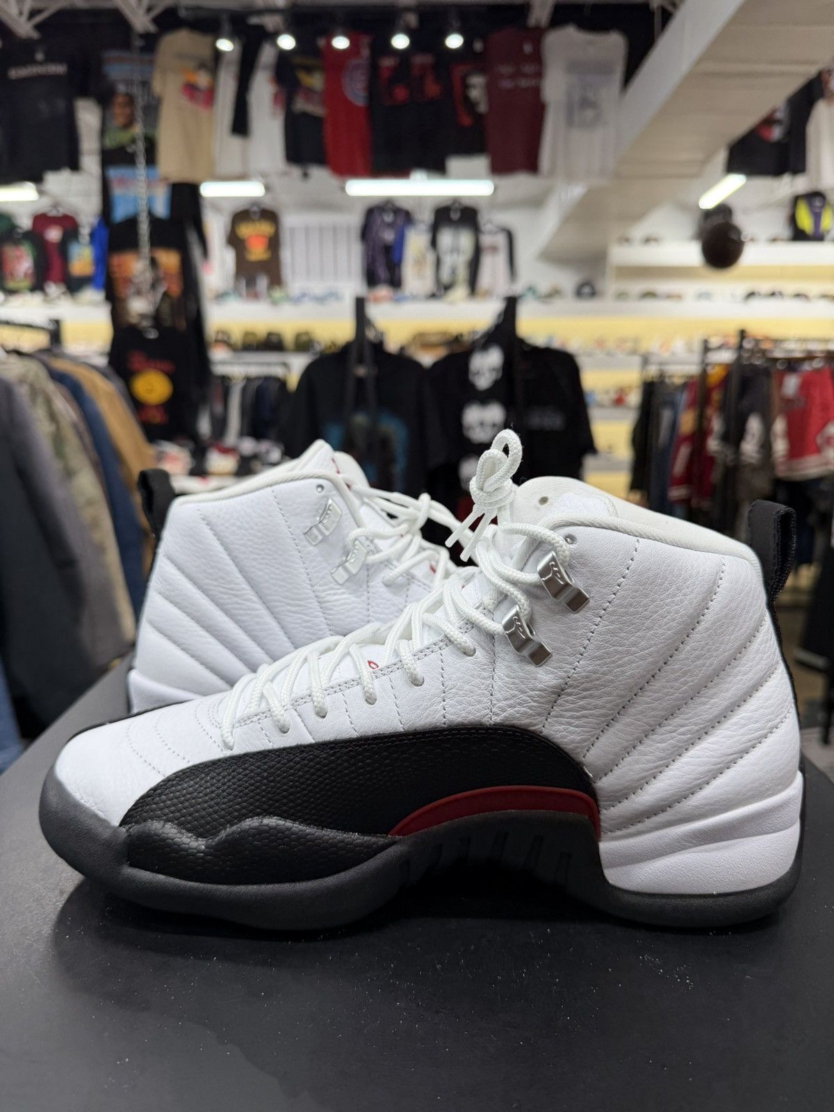 Jordan Brand Air Jordan 12 Taxi Flip Size 9 (2024) Size US 9 / EU 42 - 4 Thumbnail
