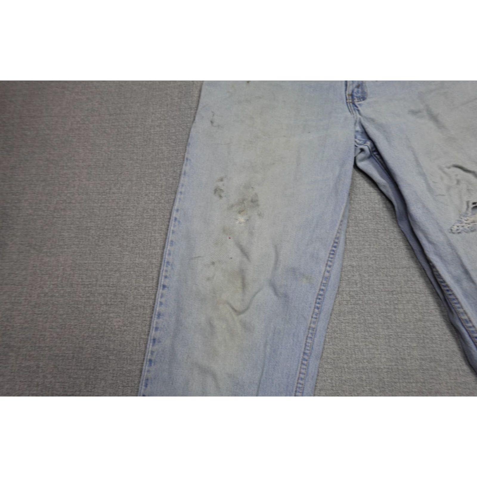 Levi's VINTAGE Levi's 560 Jeans Men 32x34 Blue Baggy Light Denim Loose Fit Tapered Leg Size US 32 / EU 48 - 4 Thumbnail