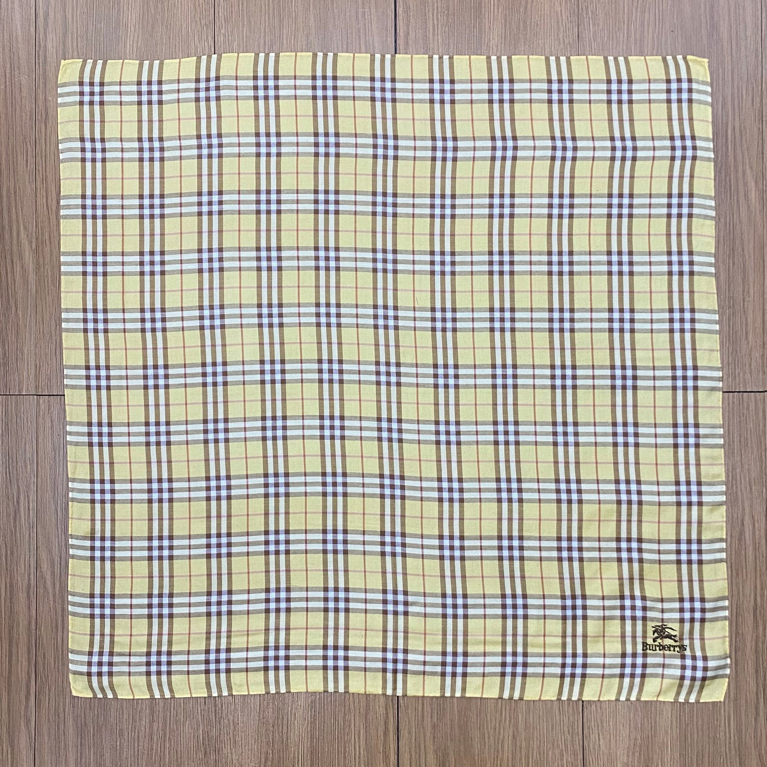 Burberry Vintage Burberry Handkerchief Neckerchief Bandana H047N Size ONE SIZE - 1 Thumbnail
