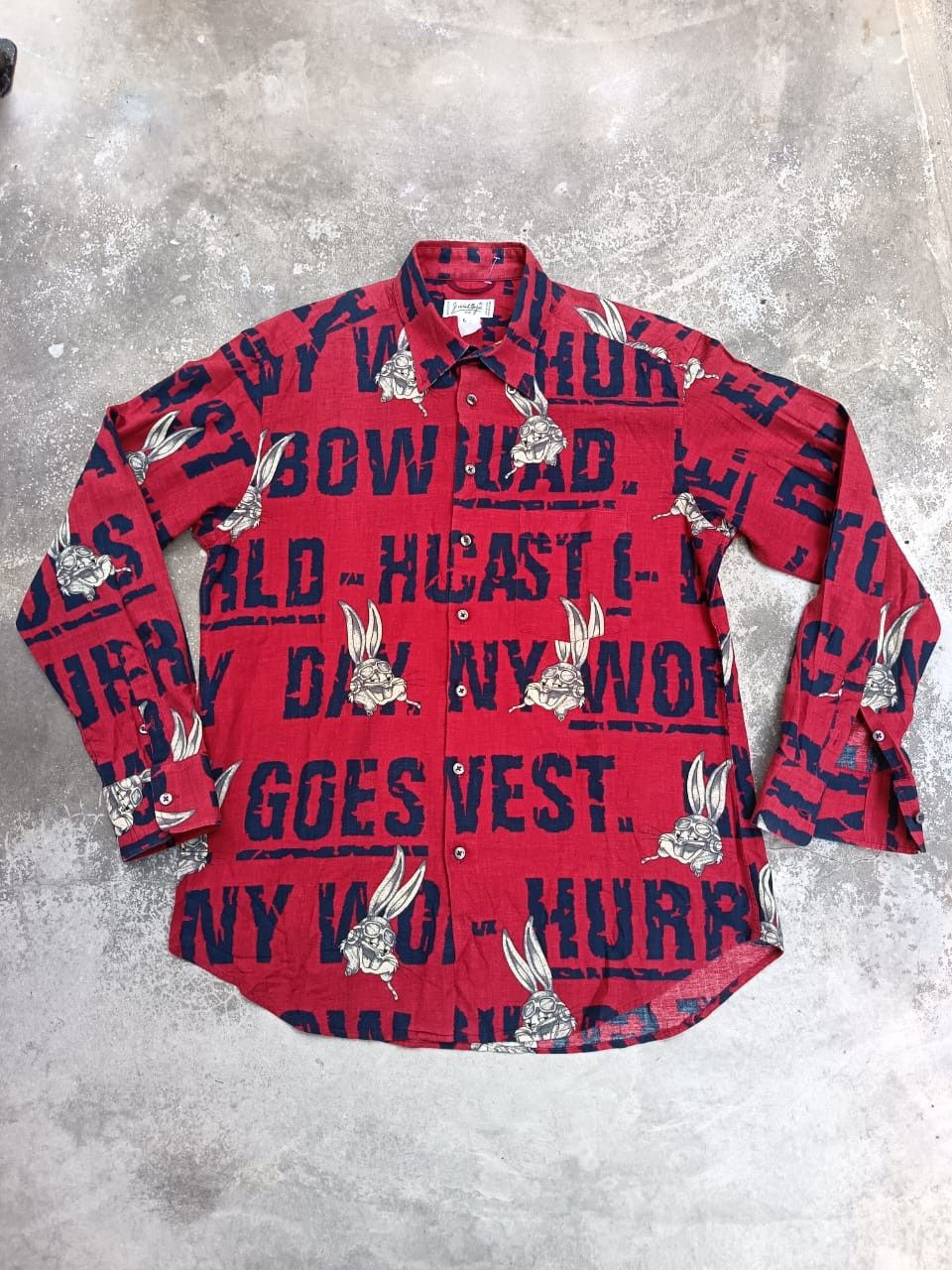 Vintage Vintage 90s jc de castlebajac x looney tunes made in italy Size US M / EU 48-50 / 2 - 1 Thumbnail
