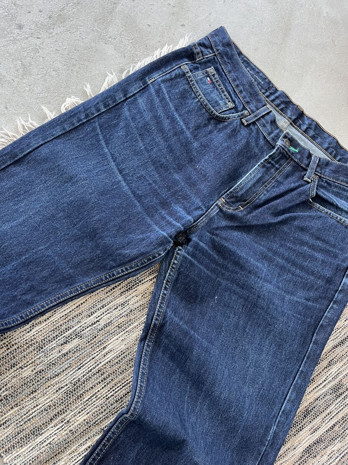 Tommy Hilfiger 00s Vintage Tommy Hilfiger Denim Jeans Navy Pants straigh Size US 34 / EU 50 - 7 Thumbnail