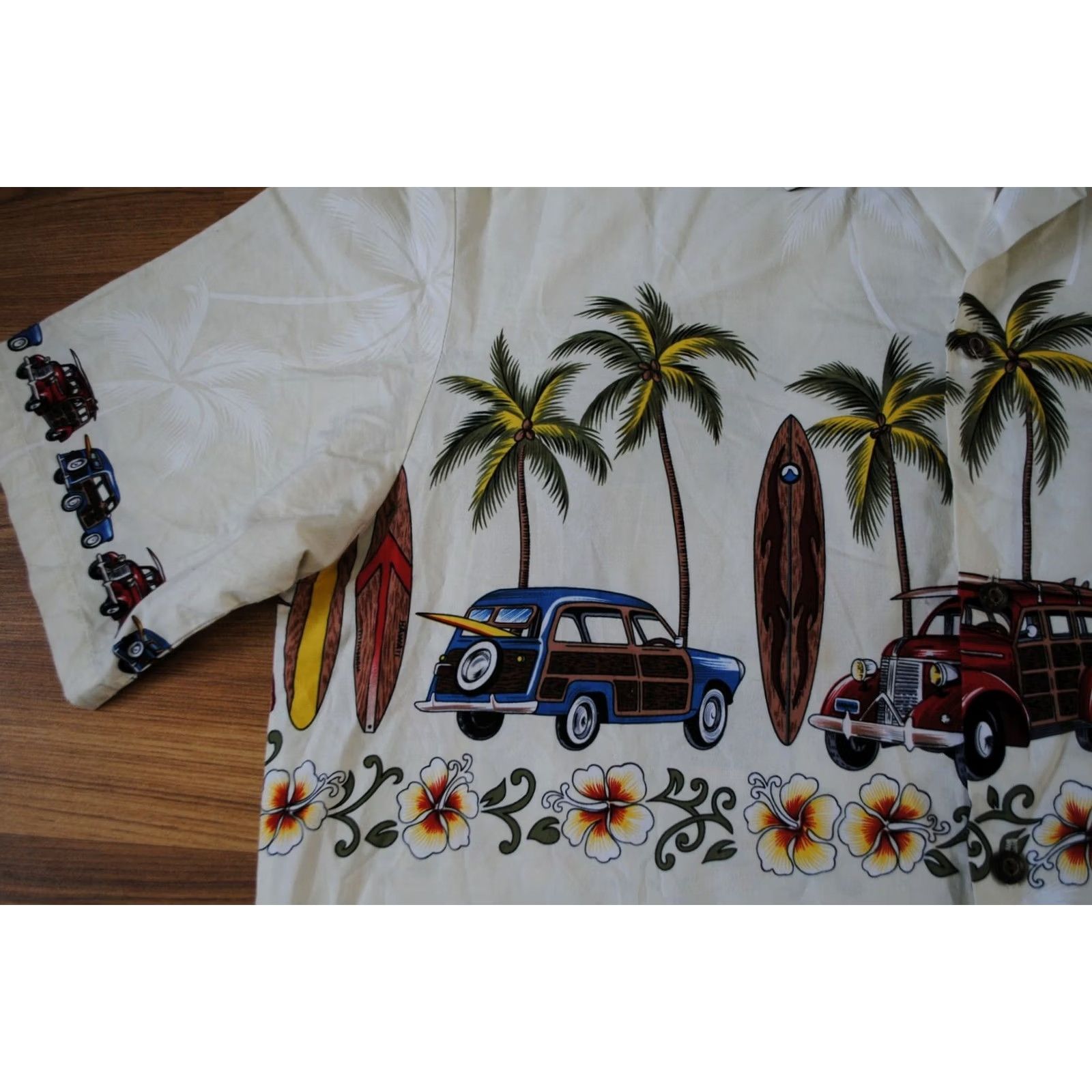Vintage WINNIE FASHION MENS XL SHIRT HAWAIIAN SURFING COTTON IVORY BUTTON-UP SHORT SLEEVE CAR THEME Size US XL / EU 56 / 4 - 2 Thumbnail