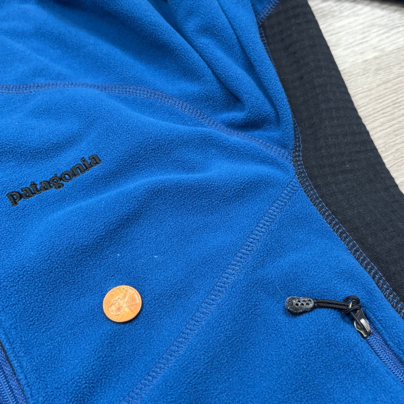 Patagonia Patagonia Lightweight R4 Fleece Jacket Men's Medium Gorpcore Size US M / EU 48-50 / 2 - 11 Thumbnail