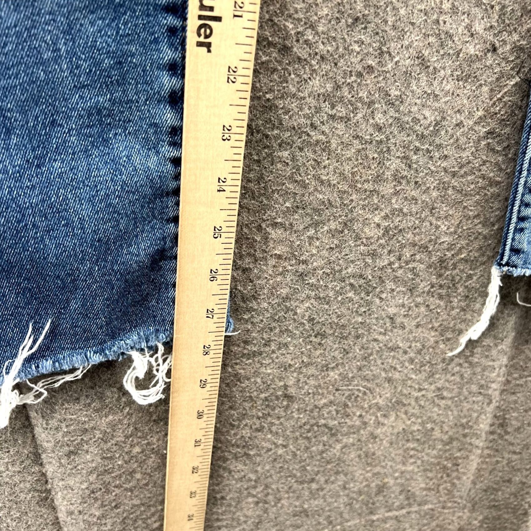Levi's Levi's 711 Jeans Womens 32 Blue Denim Skinny Distressed Light Wash Cotton Denim Jeans Woman Regular Size 32 Womens Size 24" / US 00 / IT 34 - 5 Thumbnail
