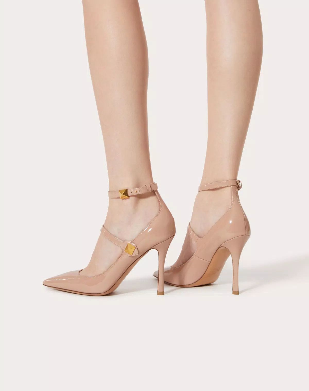Valentino o1s1wg111125 Tiptoe Patent Leather Pumps in Beige Size US 10.5 / IT 40.5 - 6 Thumbnail