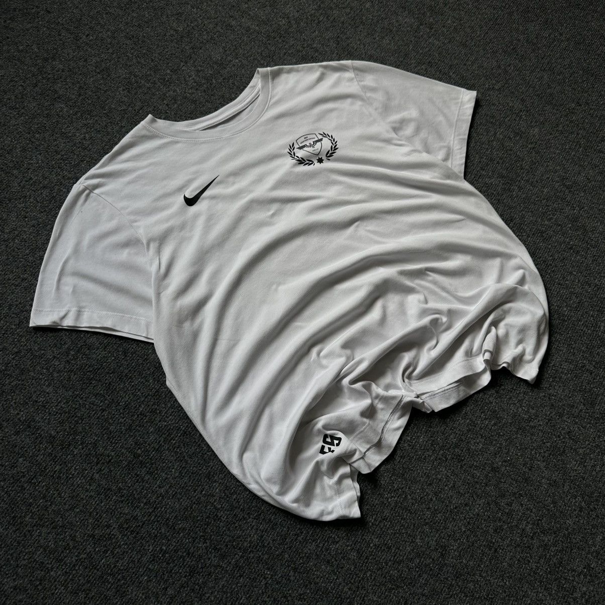 Nike VTG Nike ESV T-shirts Small Logo Size XL Sport-wear 00s USA Size US XL / EU 56 / 4 - 2 Thumbnail
