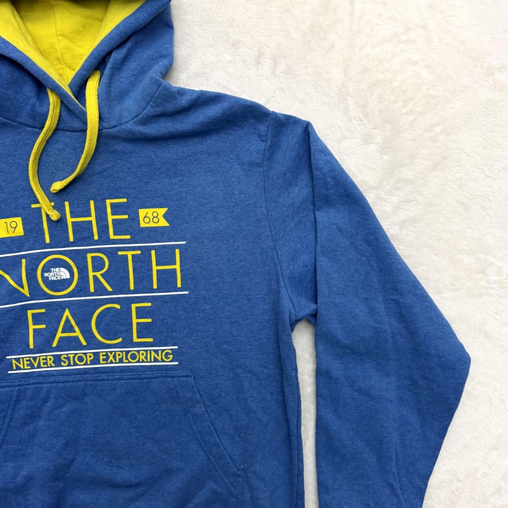 The North Face The North Face Hoodie Mens Medium Blue Graphic Print Never Stop Exploring Crew Neck Pullover Sweatshirt Size US M / EU 48-50 / 2 - 4 Thumbnail