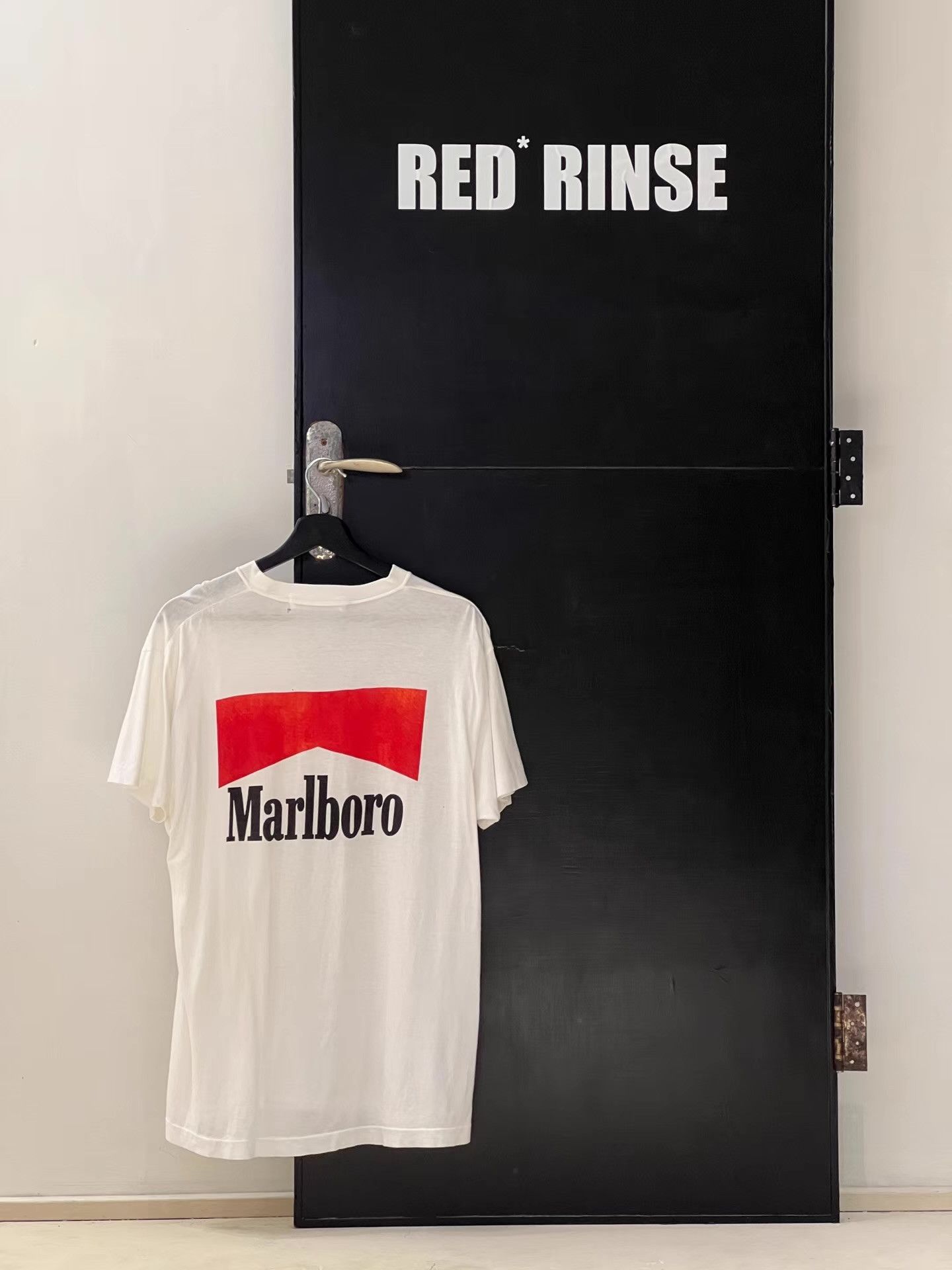 Vintage Vintage Archive Marlboro Short Sleeve T‑shirt Q13 Size US L / EU 52-54 / 3 - 9 Thumbnail